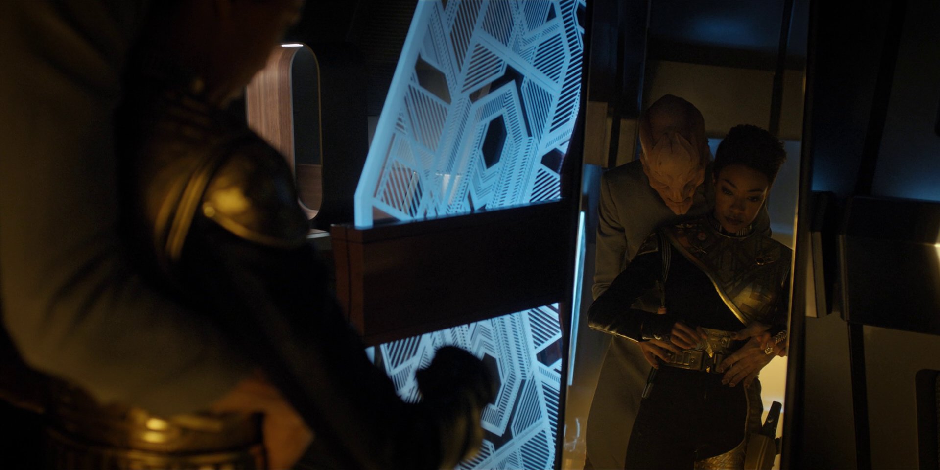 extant_StarTrekDiscovery_1x11-TheWolfInside_0525.jpg