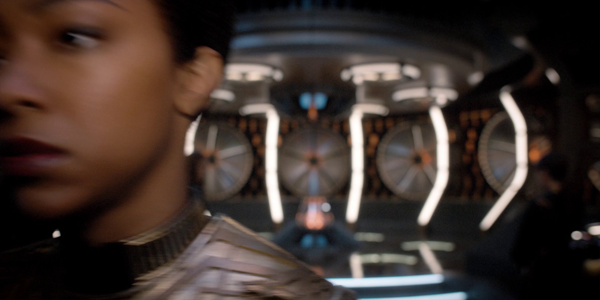 extant_StarTrekDiscovery_1x11-TheWolfInside_0640.jpg