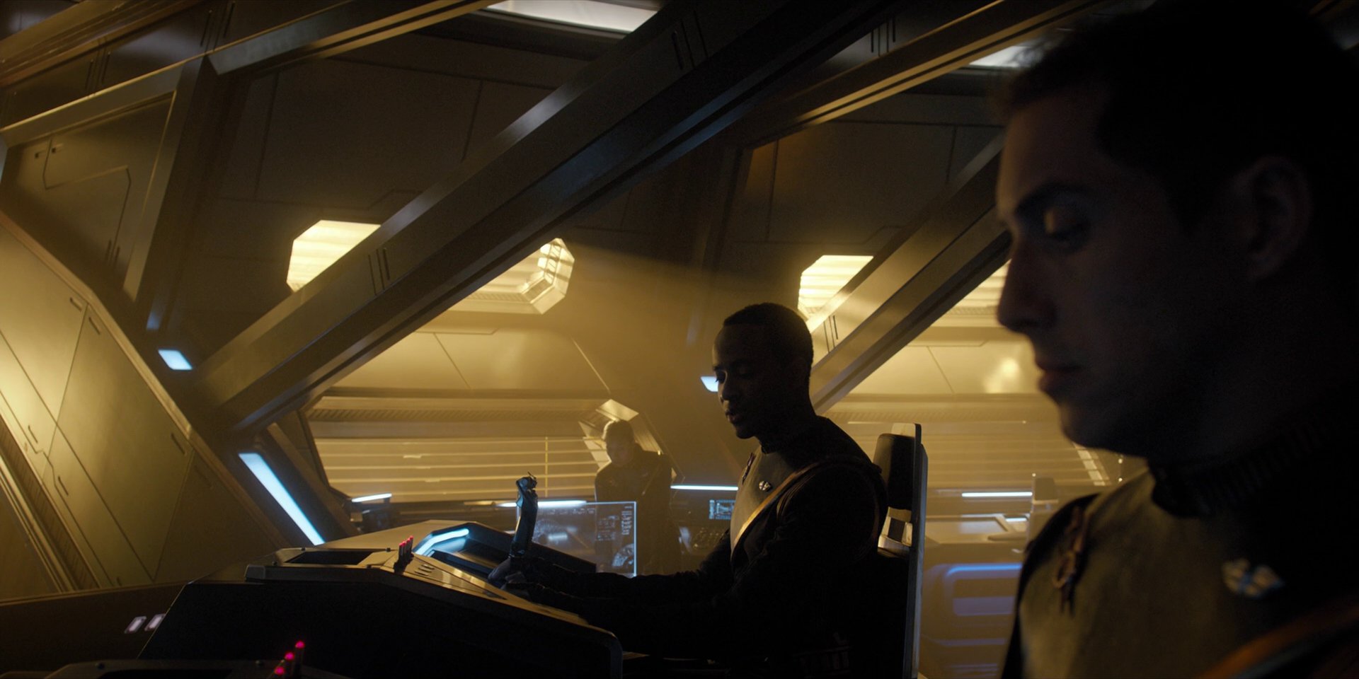 extant_StarTrekDiscovery_1x11-TheWolfInside_1337.jpg