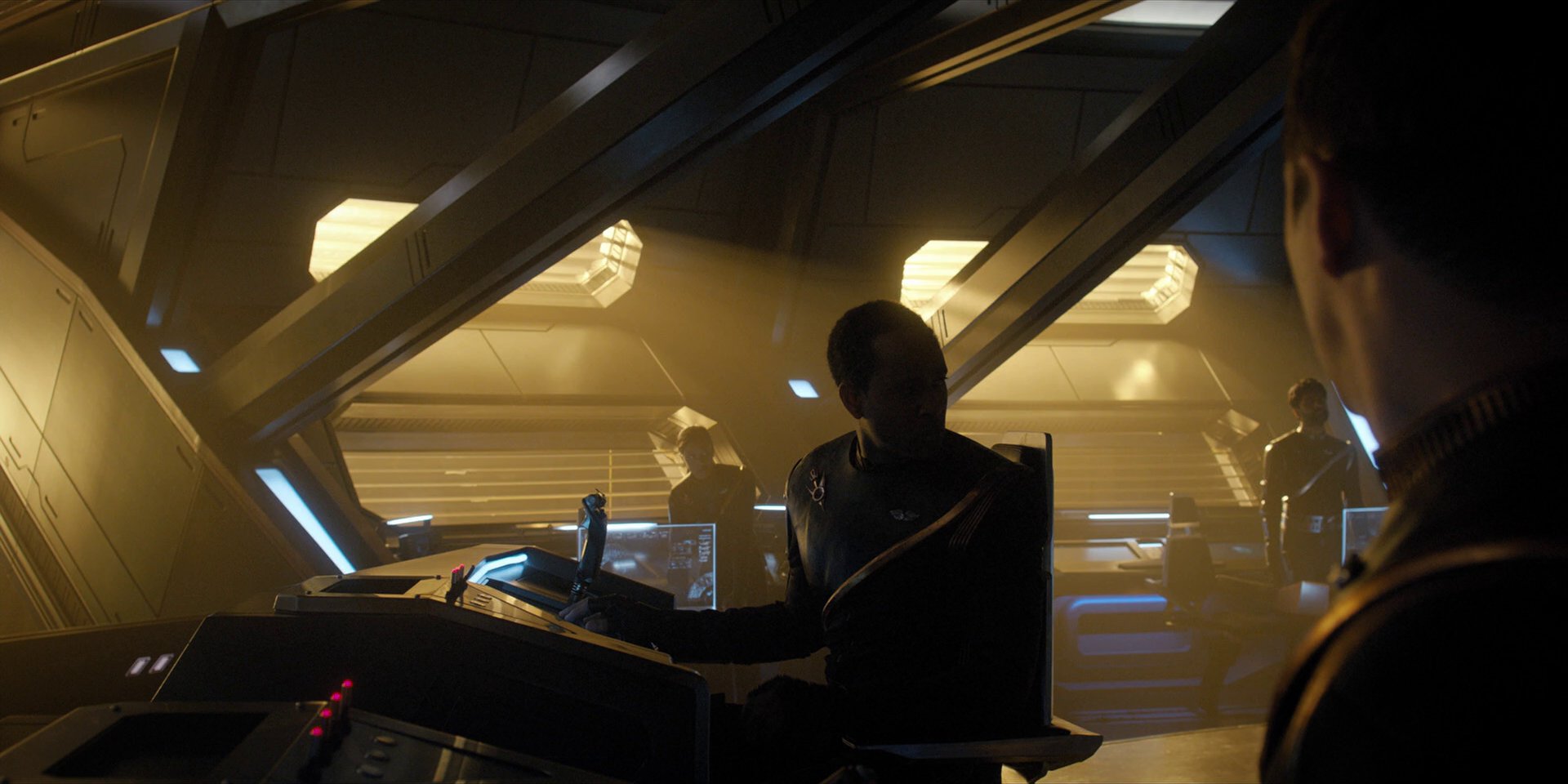extant_StarTrekDiscovery_1x11-TheWolfInside_1385.jpg