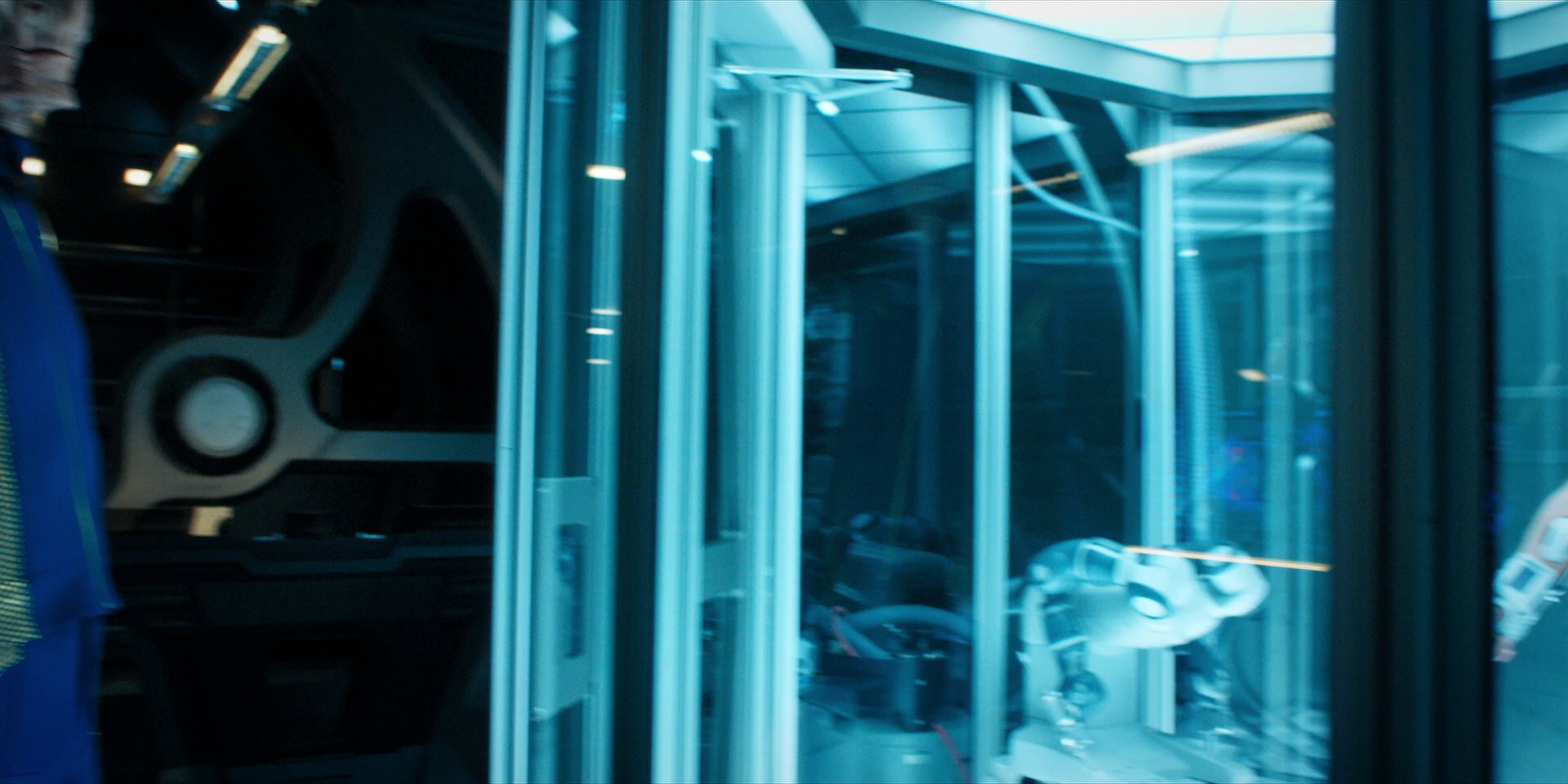 extant_StarTrekDiscovery_1x11-TheWolfInside_1932.jpg