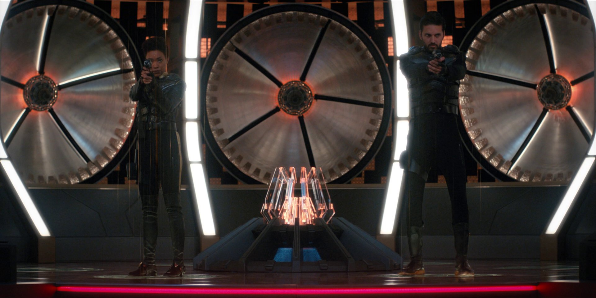 extant_StarTrekDiscovery_1x11-TheWolfInside_2186.jpg