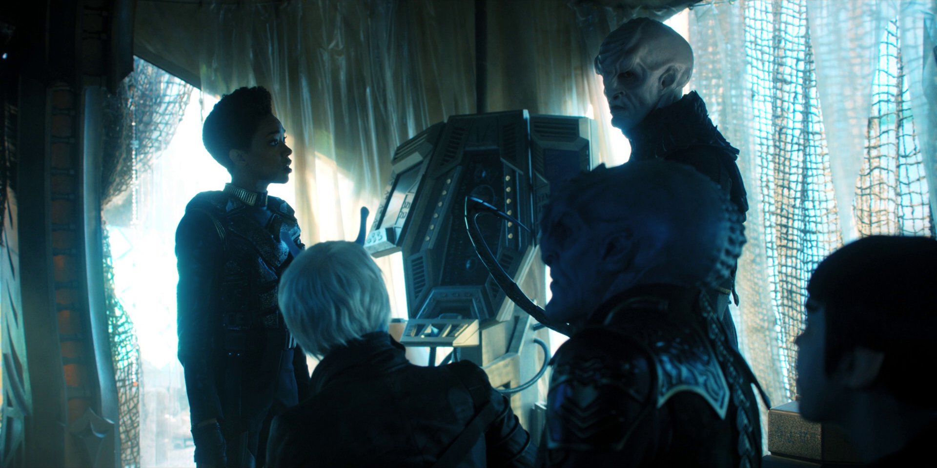 extant_StarTrekDiscovery_1x11-TheWolfInside_2617.jpg
