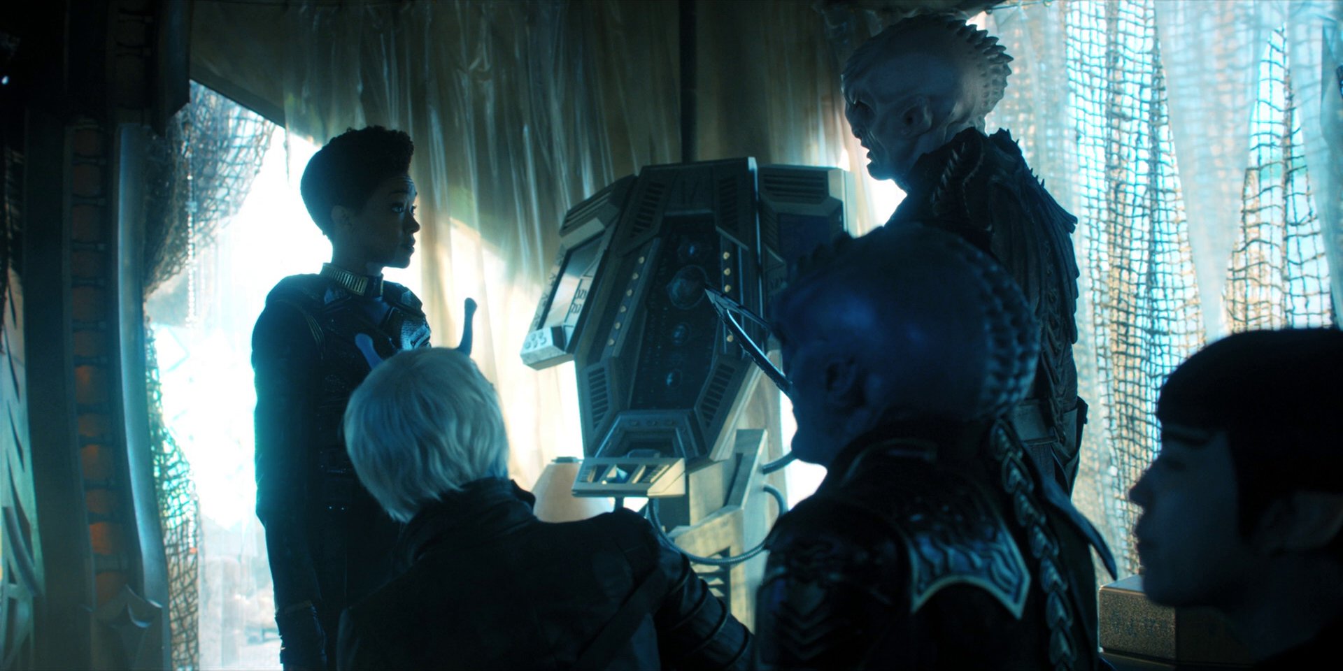 extant_StarTrekDiscovery_1x11-TheWolfInside_2620.jpg