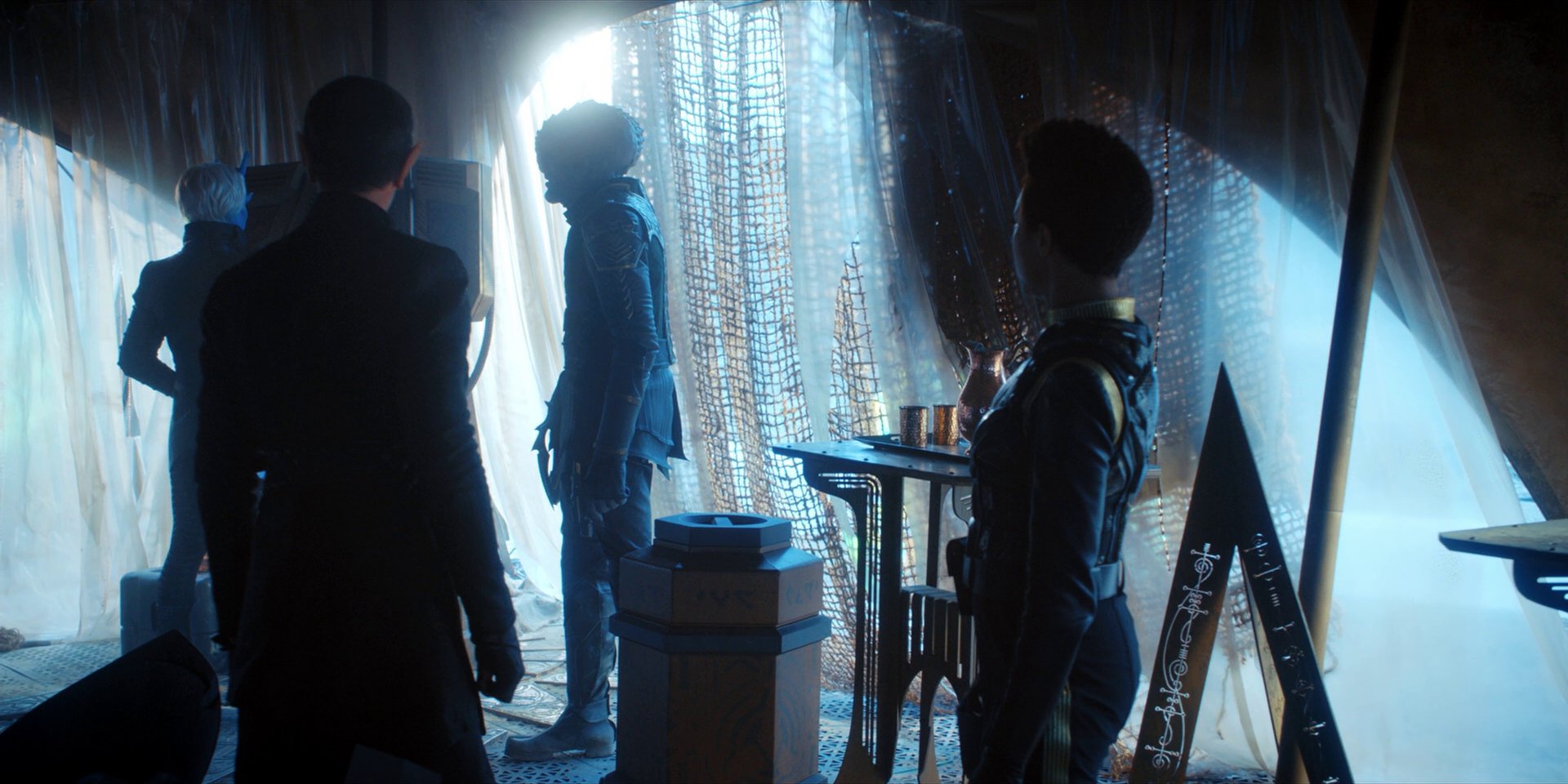 extant_StarTrekDiscovery_1x11-TheWolfInside_3289.jpg