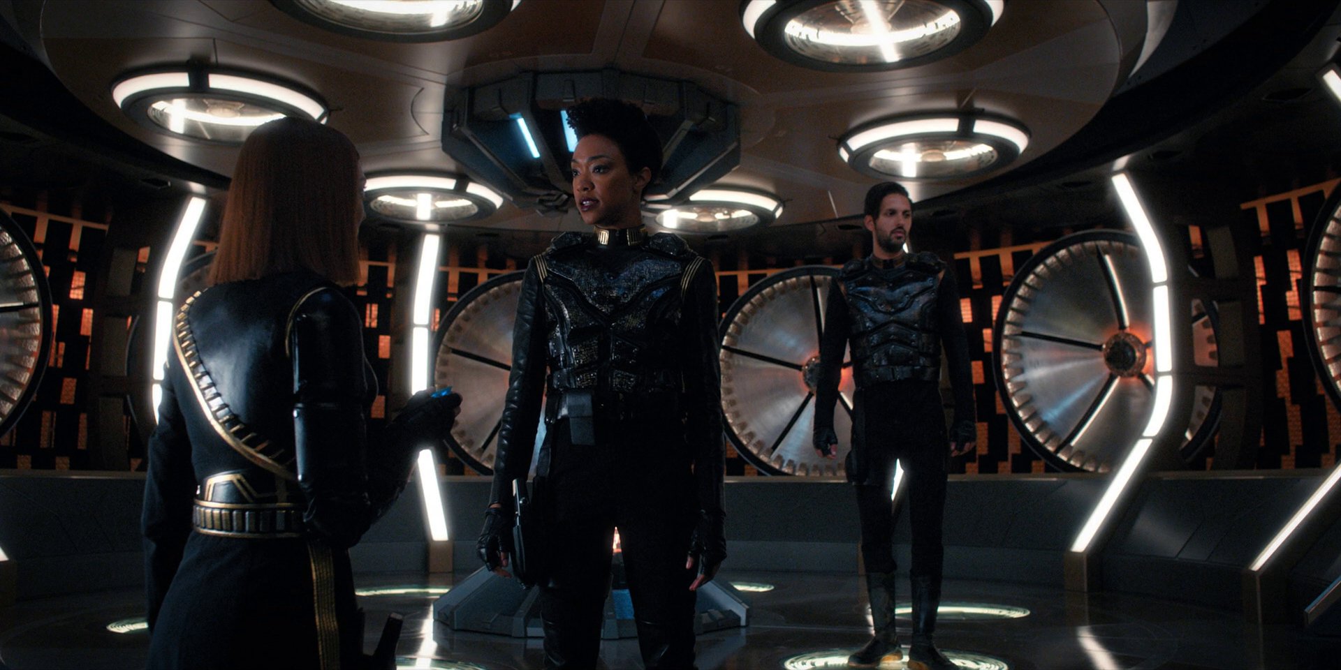 extant_StarTrekDiscovery_1x11-TheWolfInside_3425.jpg
