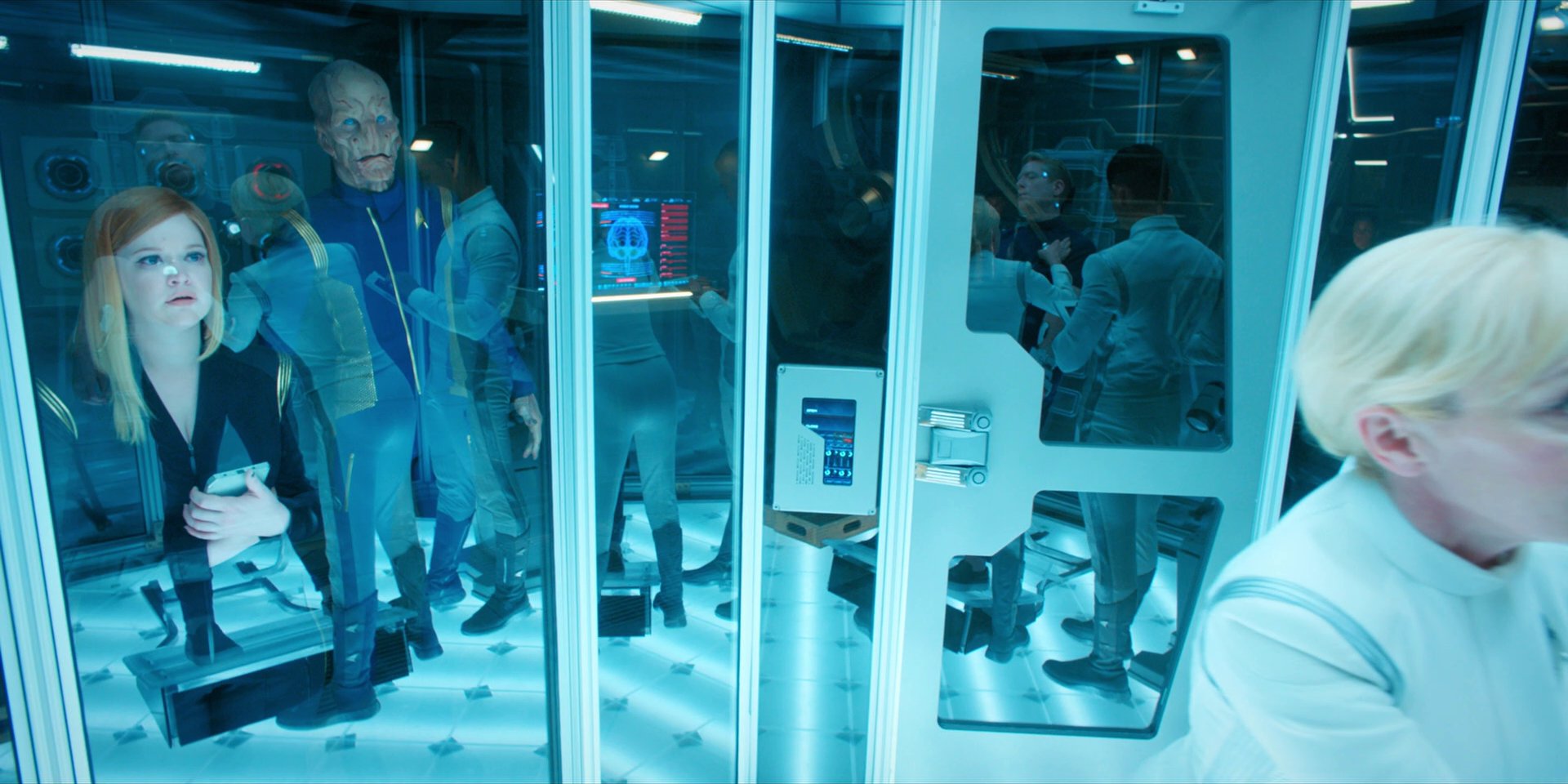 extant_StarTrekDiscovery_1x11-TheWolfInside_3708.jpg