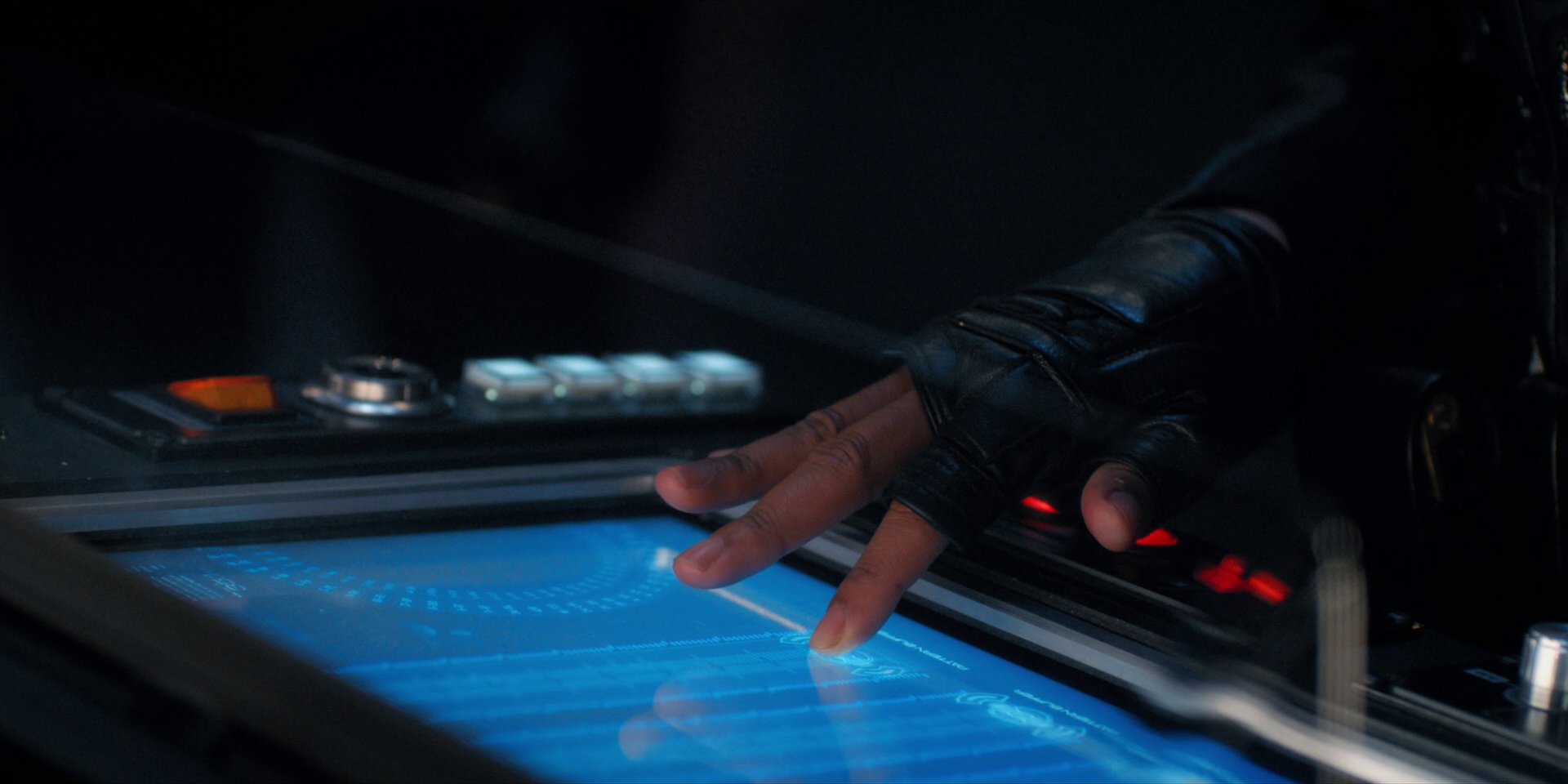 extant_StarTrekDiscovery_1x11-TheWolfInside_4758.jpg
