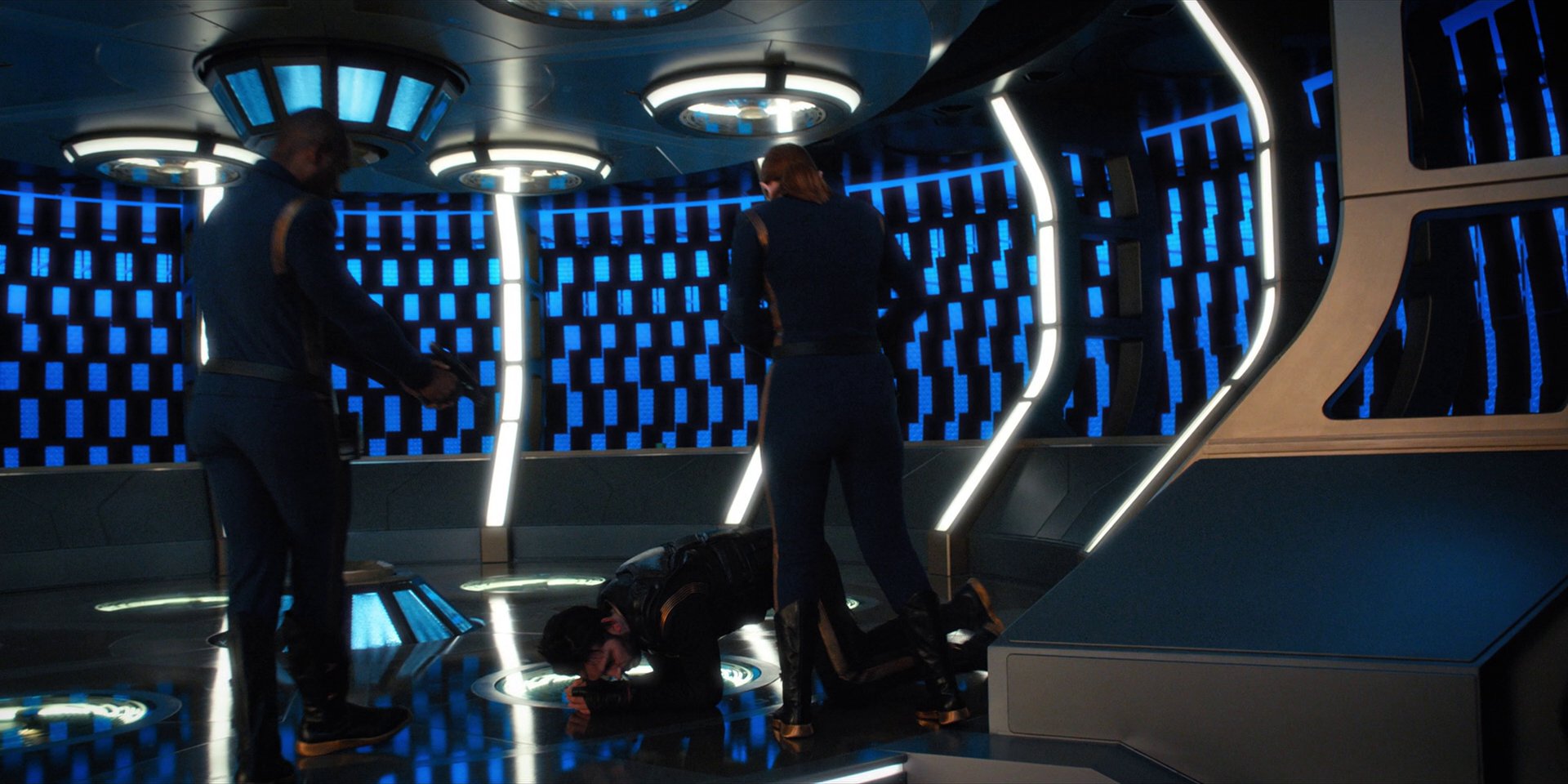 extant_StarTrekDiscovery_1x11-TheWolfInside_4845.jpg