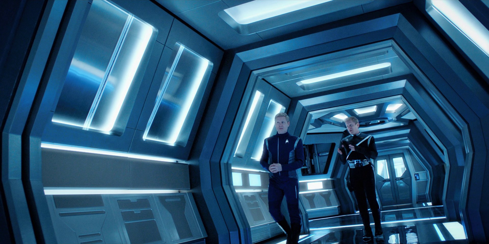 extant_StarTrekDiscovery_1x12-VaultingAmbition_0773.jpg