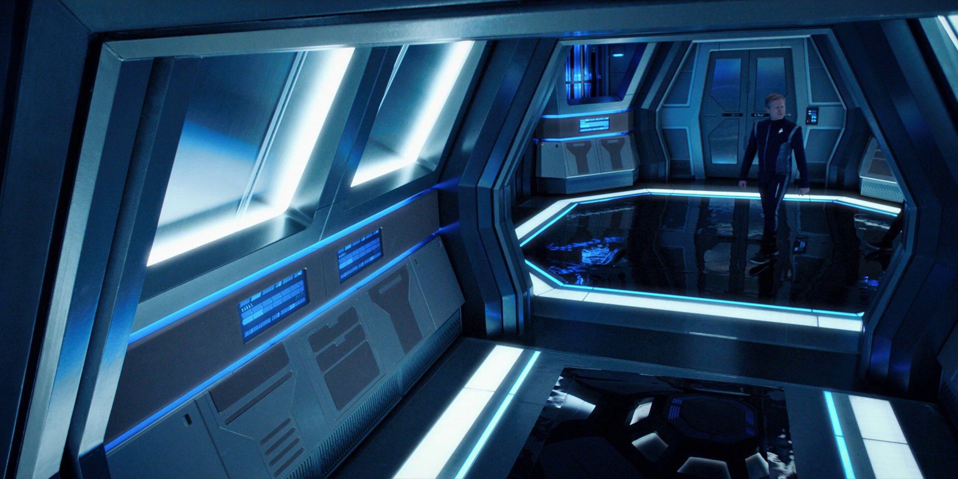 extant_StarTrekDiscovery_1x12-VaultingAmbition_0785.jpg