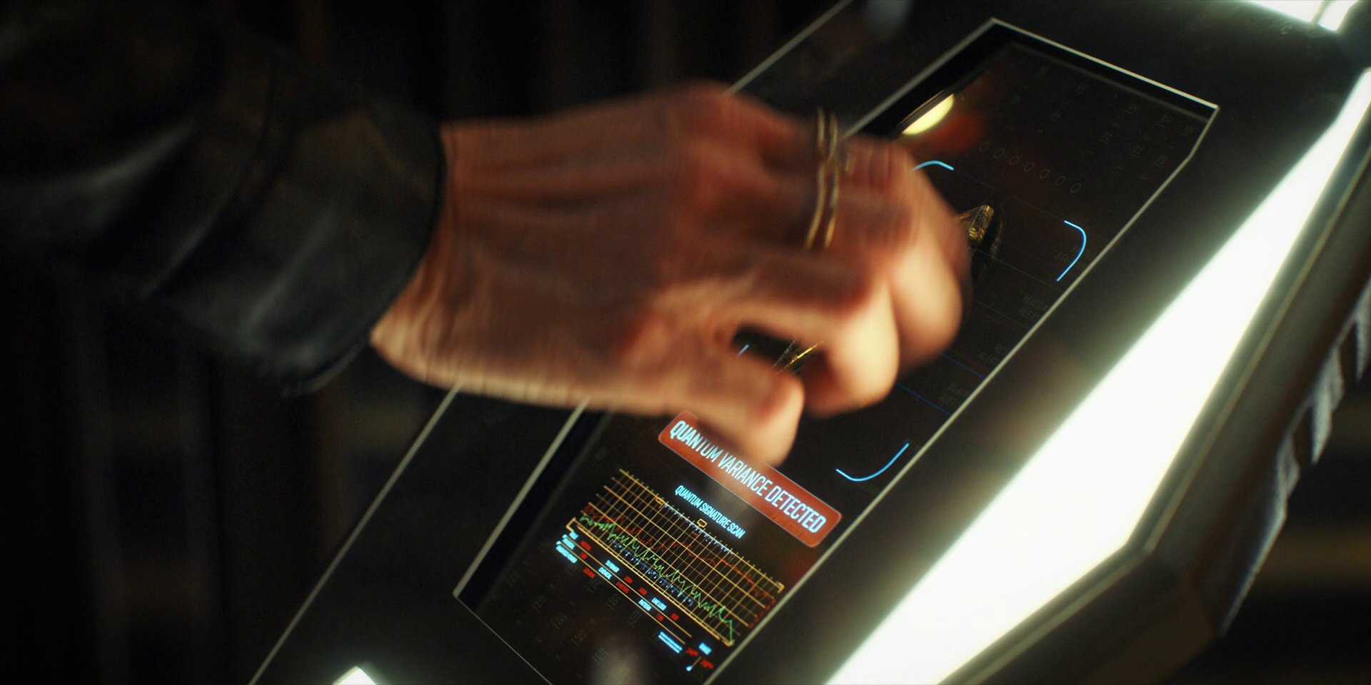 extant_StarTrekDiscovery_1x12-VaultingAmbition_1980.jpg