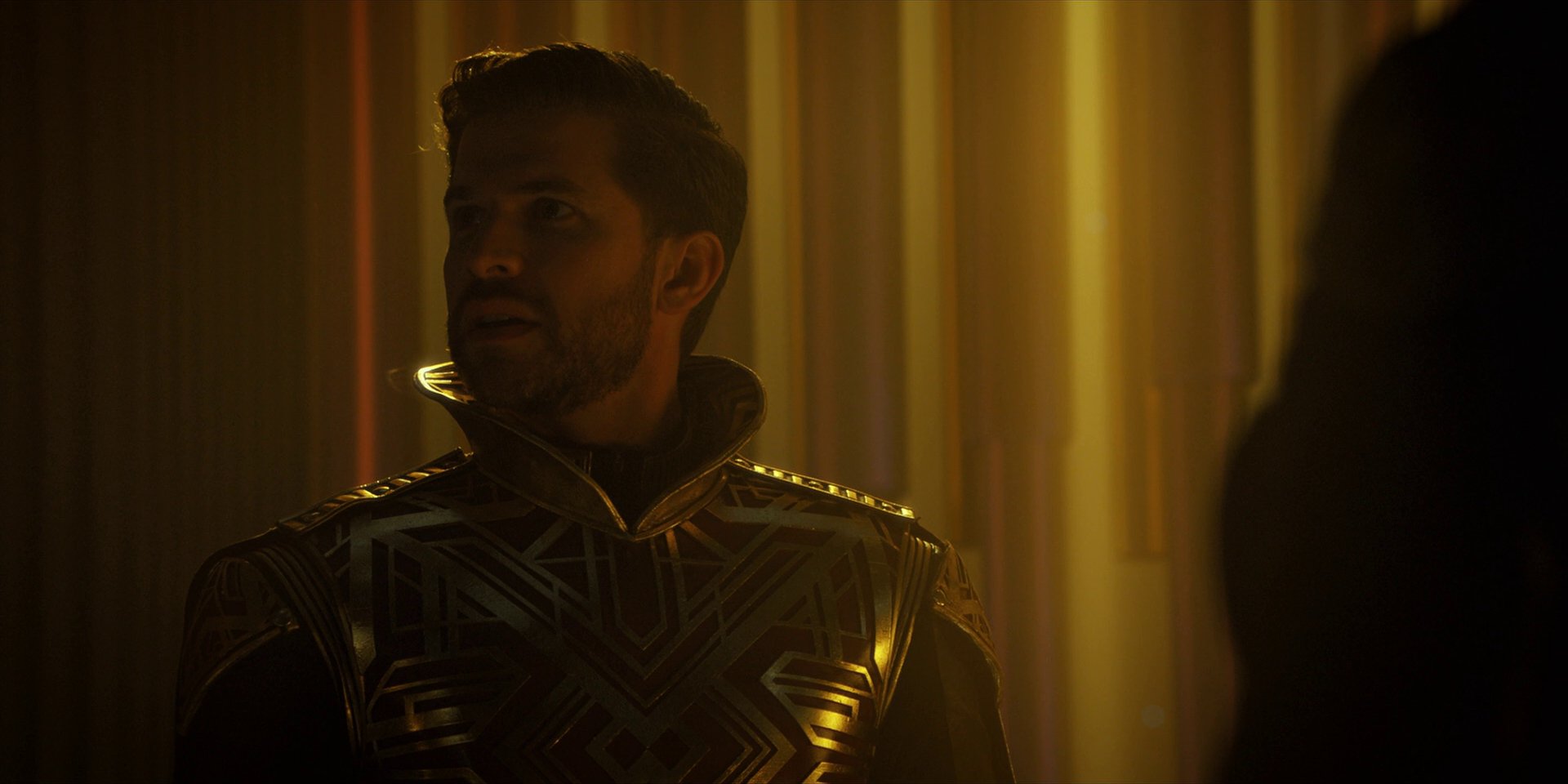 extant_StarTrekDiscovery_1x12-VaultingAmbition_2025.jpg