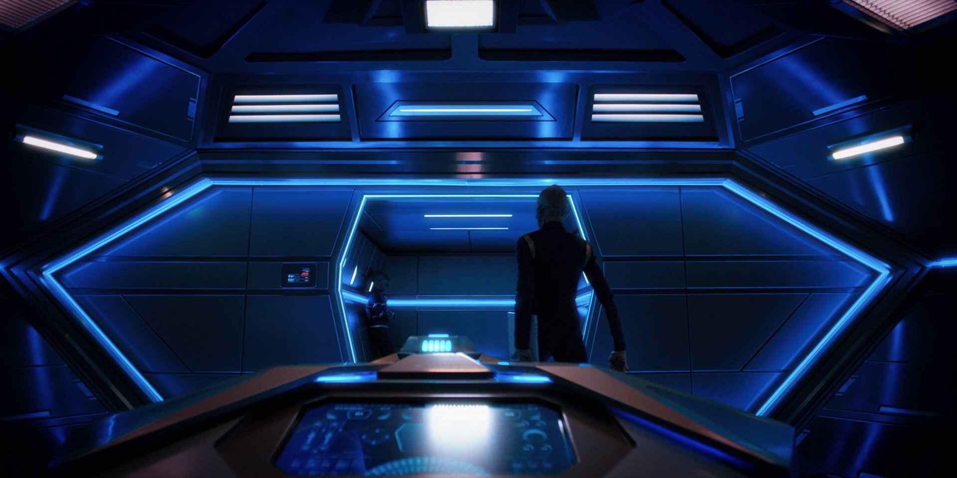 extant_StarTrekDiscovery_1x12-VaultingAmbition_2776.jpg