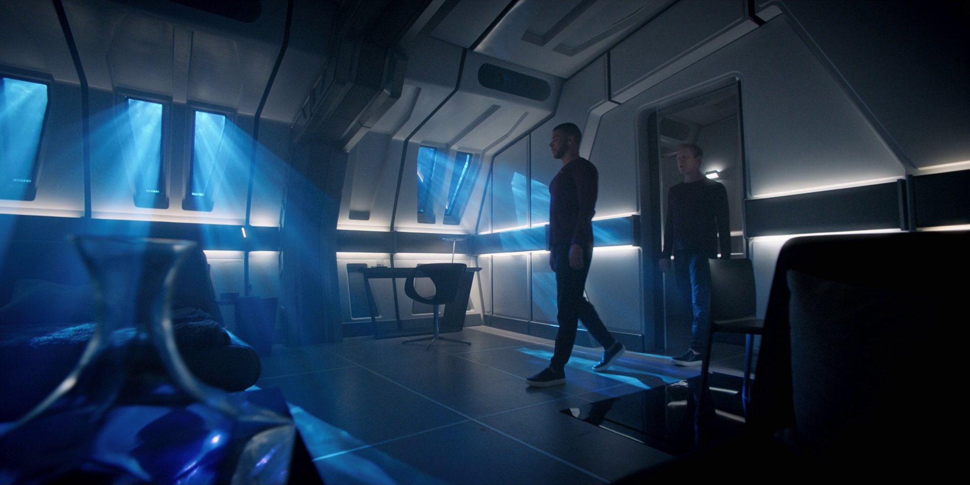 extant_StarTrekDiscovery_1x12-VaultingAmbition_3390.jpg