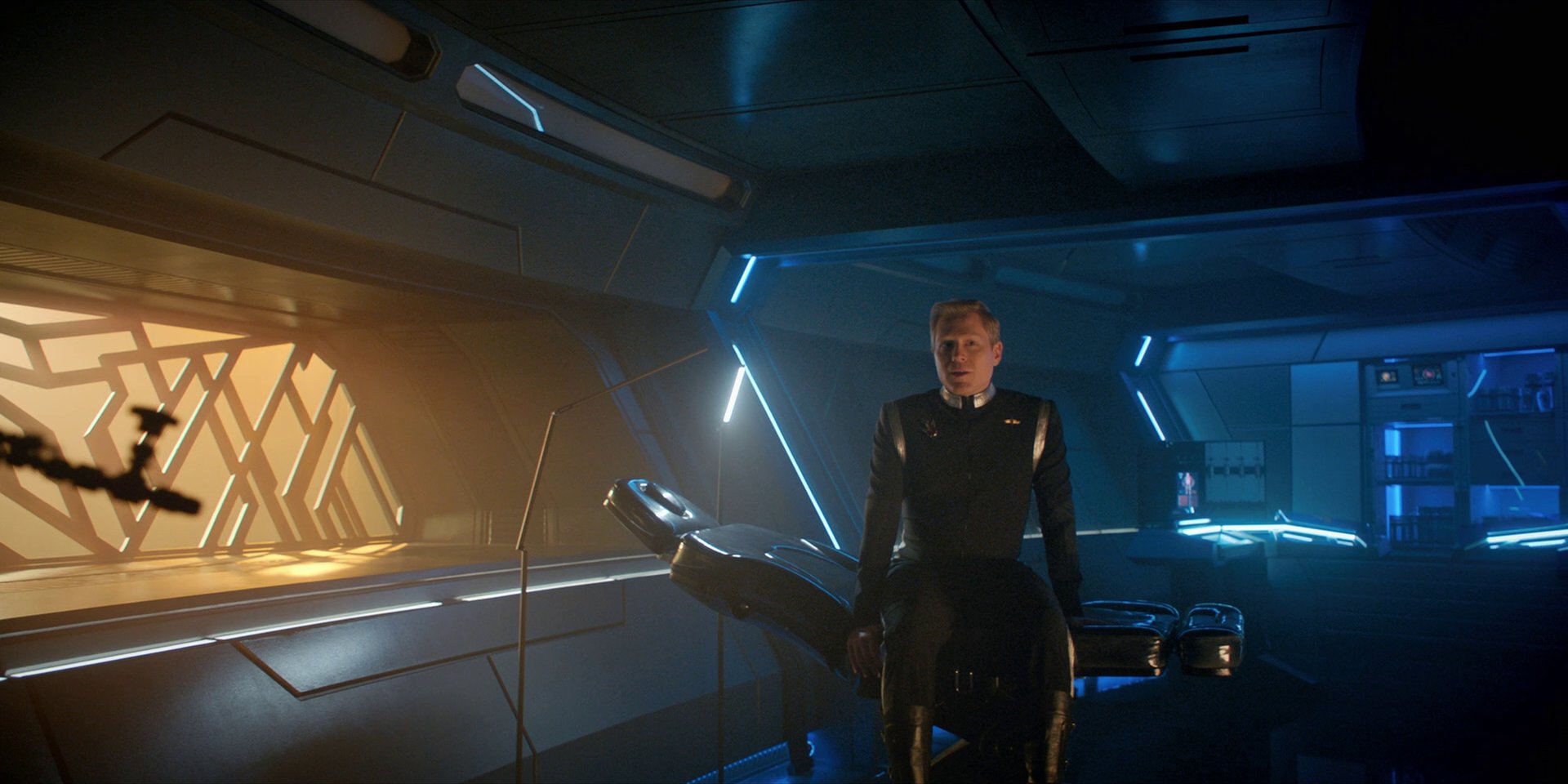 extant_StarTrekDiscovery_1x12-VaultingAmbition_3565.jpg