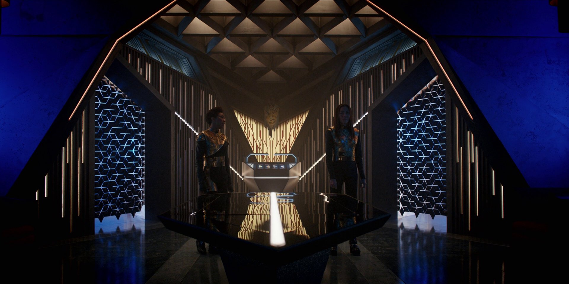 extant_StarTrekDiscovery_1x12-VaultingAmbition_3713.jpg