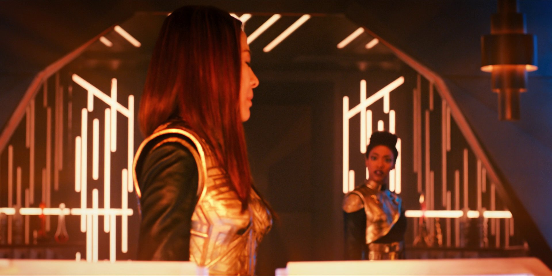 extant_StarTrekDiscovery_1x12-VaultingAmbition_3850.jpg