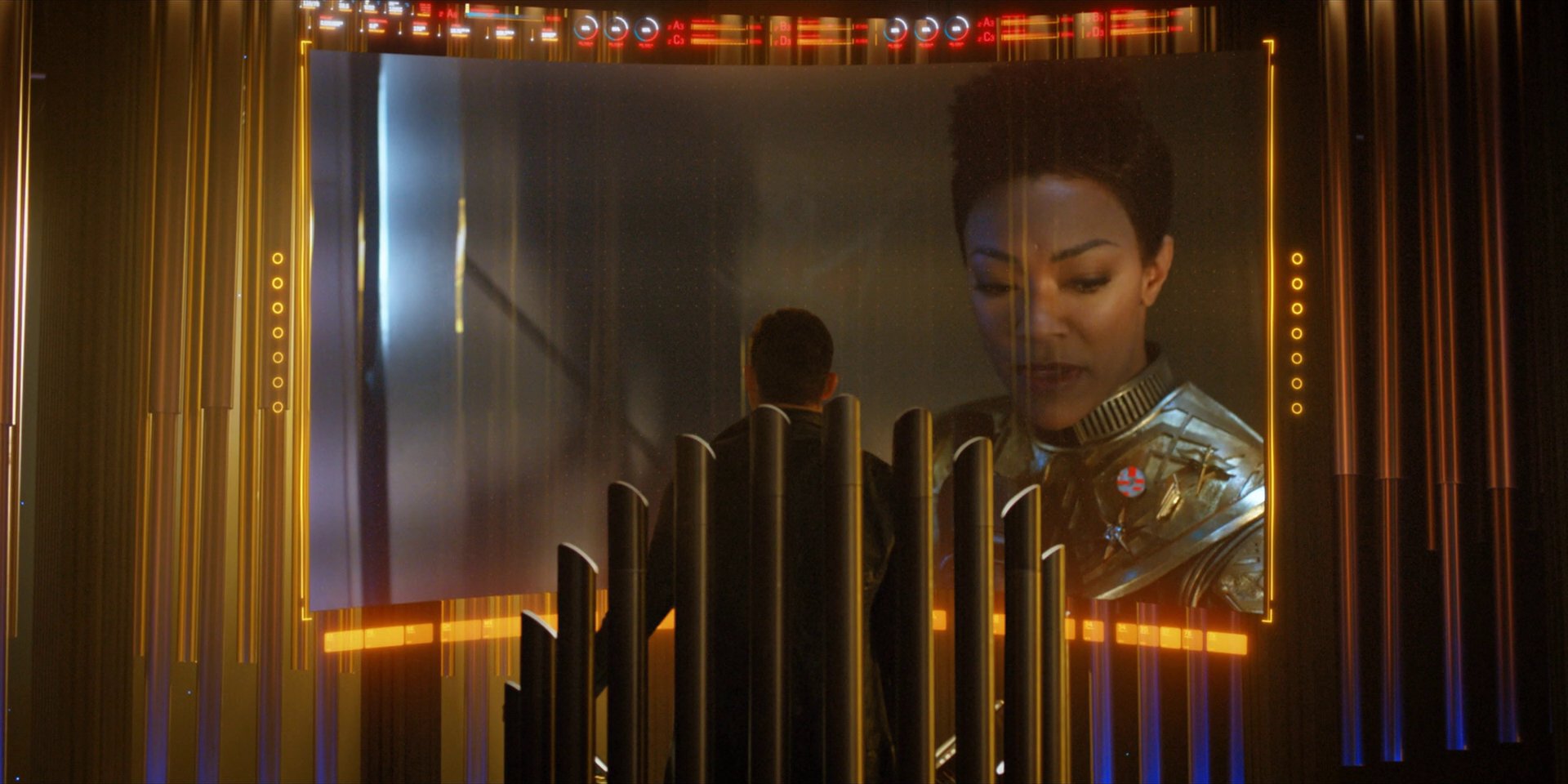 extant_StarTrekDiscovery_1x13-WhatsPastIsPrologue_2010.jpg