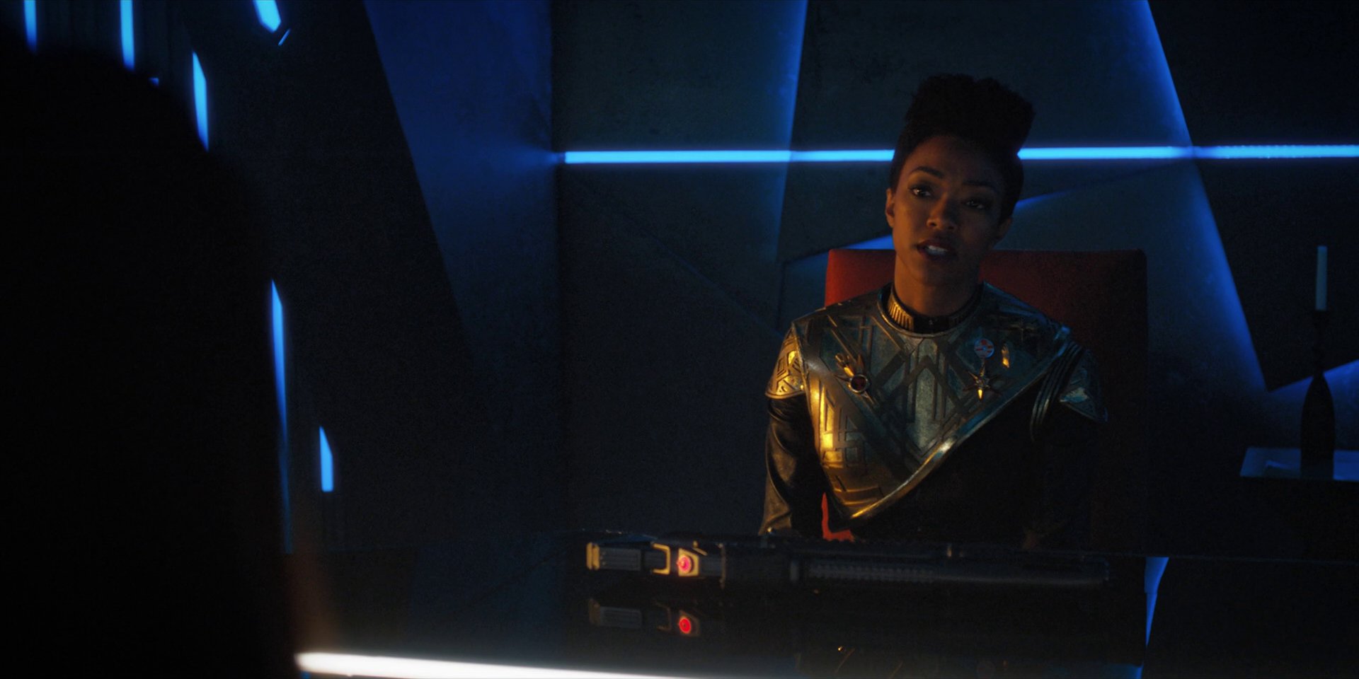 extant_StarTrekDiscovery_1x13-WhatsPastIsPrologue_2266.jpg