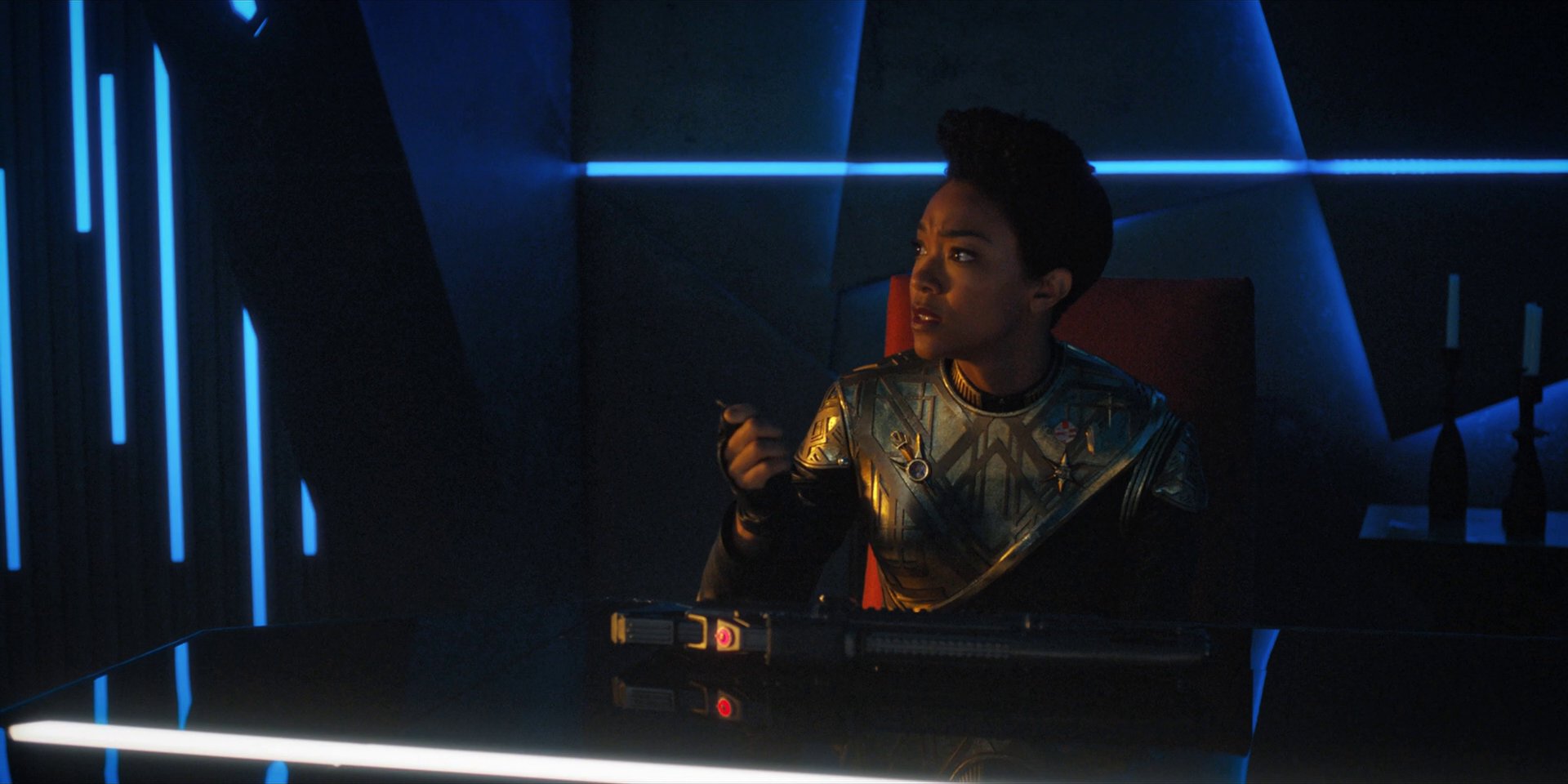 extant_StarTrekDiscovery_1x13-WhatsPastIsPrologue_2378.jpg
