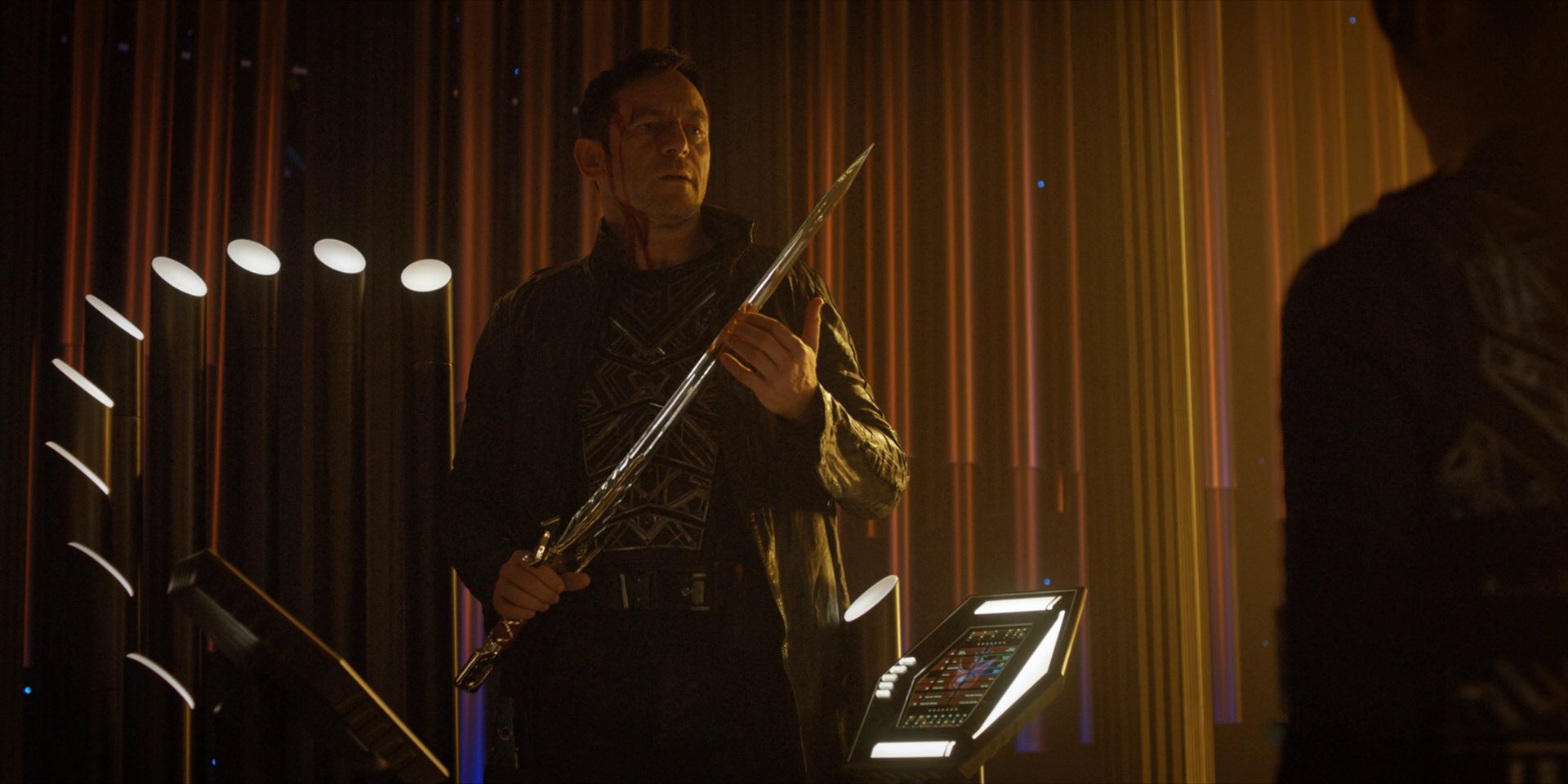extant_StarTrekDiscovery_1x13-WhatsPastIsPrologue_2762.jpg
