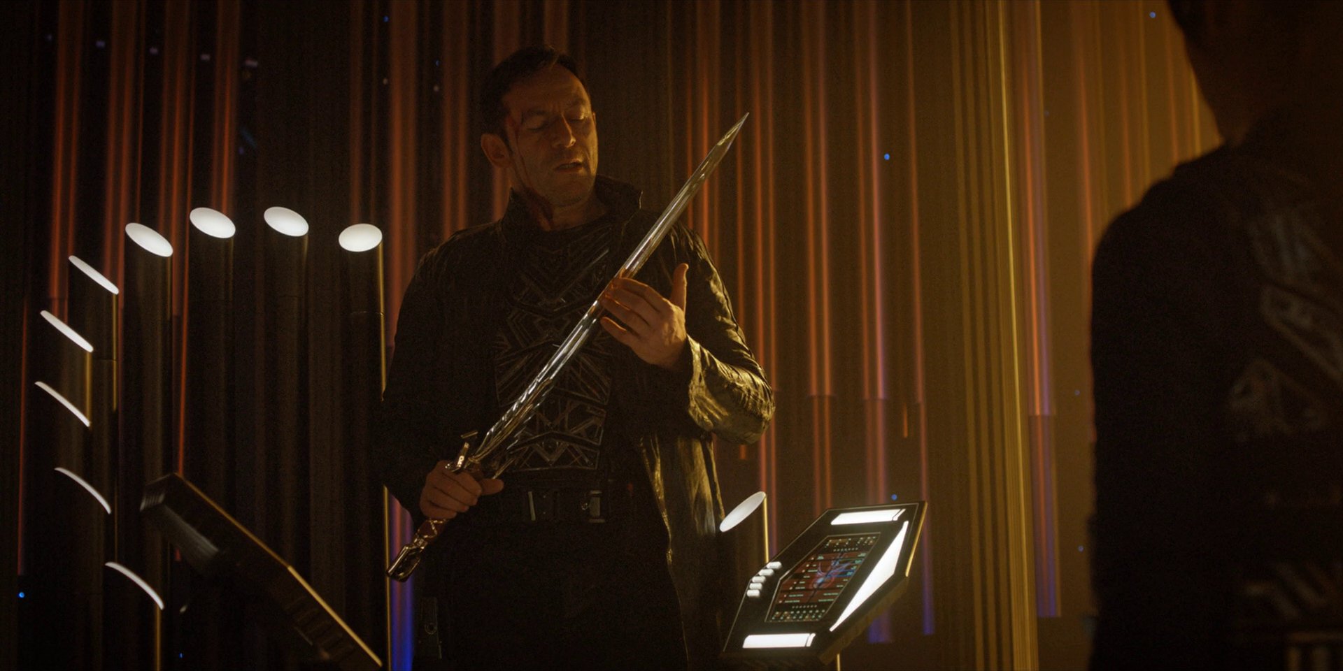 extant_StarTrekDiscovery_1x13-WhatsPastIsPrologue_2765.jpg