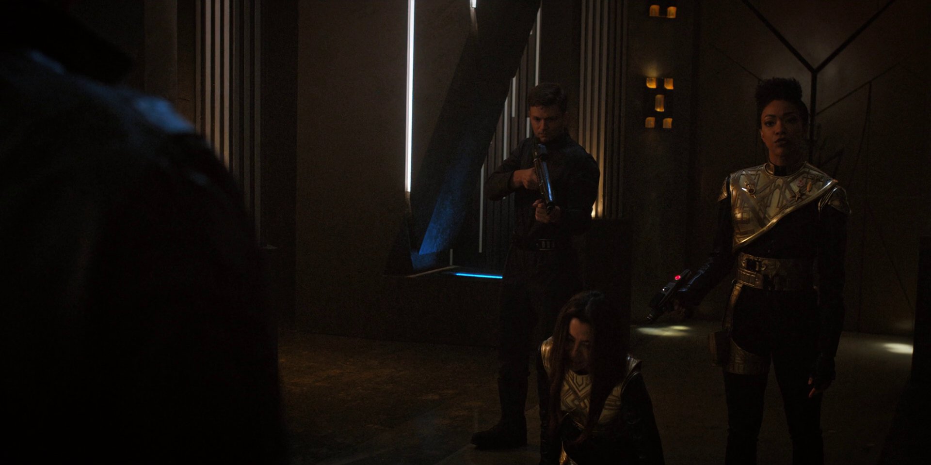 extant_StarTrekDiscovery_1x13-WhatsPastIsPrologue_2849.jpg