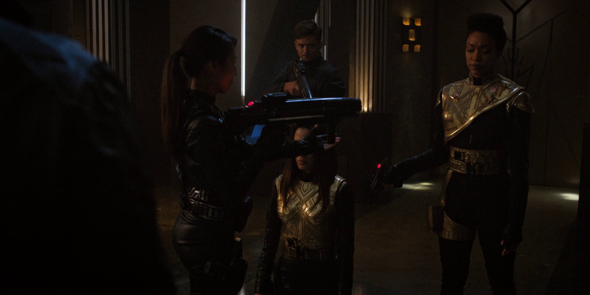 extant_StarTrekDiscovery_1x13-WhatsPastIsPrologue_2968.jpg