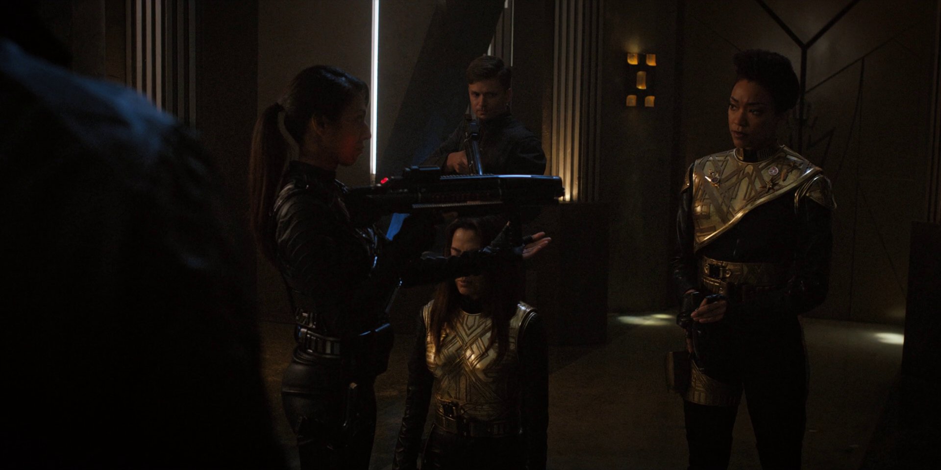 extant_StarTrekDiscovery_1x13-WhatsPastIsPrologue_2971.jpg