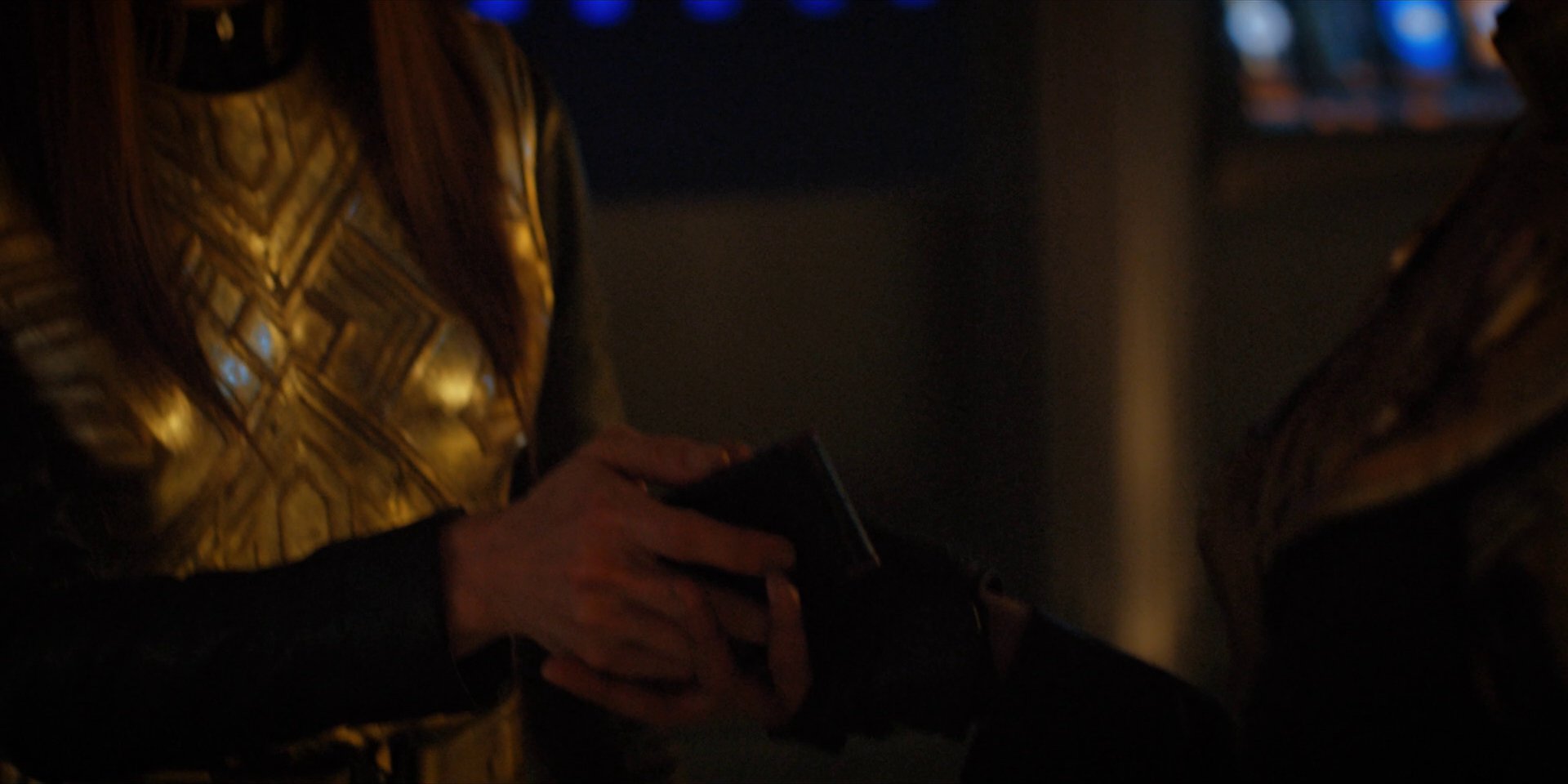extant_StarTrekDiscovery_1x13-WhatsPastIsPrologue_3912.jpg
