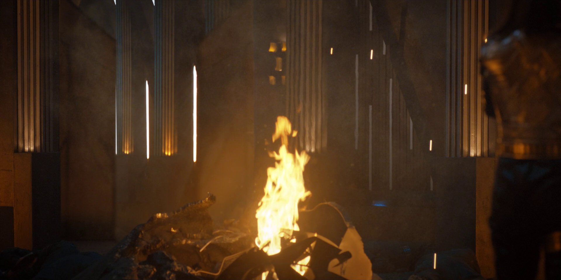 extant_StarTrekDiscovery_1x13-WhatsPastIsPrologue_3932.jpg