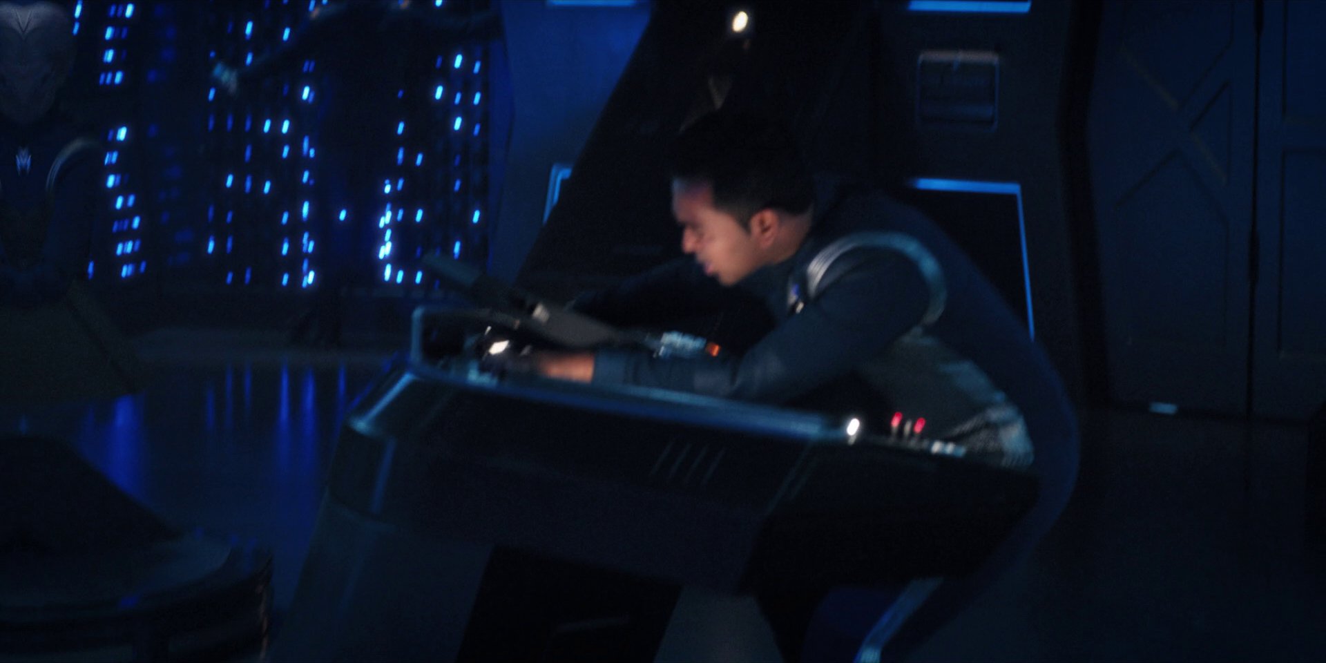 extant_StarTrekDiscovery_1x13-WhatsPastIsPrologue_4233.jpg
