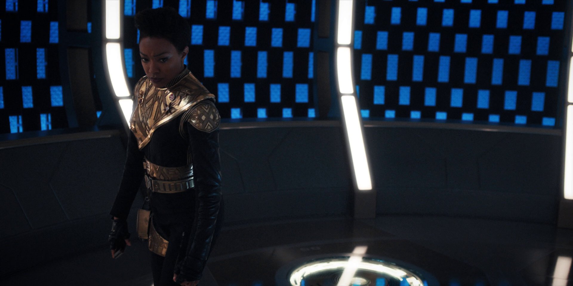 extant_StarTrekDiscovery_1x13-WhatsPastIsPrologue_4474.jpg