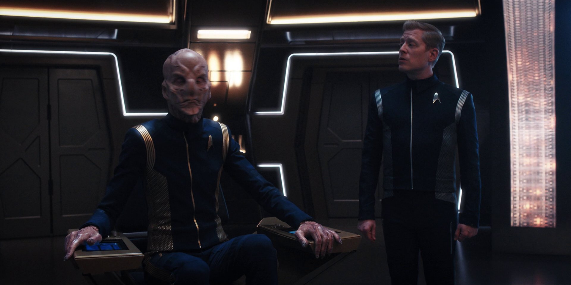 extant_StarTrekDiscovery_1x13-WhatsPastIsPrologue_4558.jpg