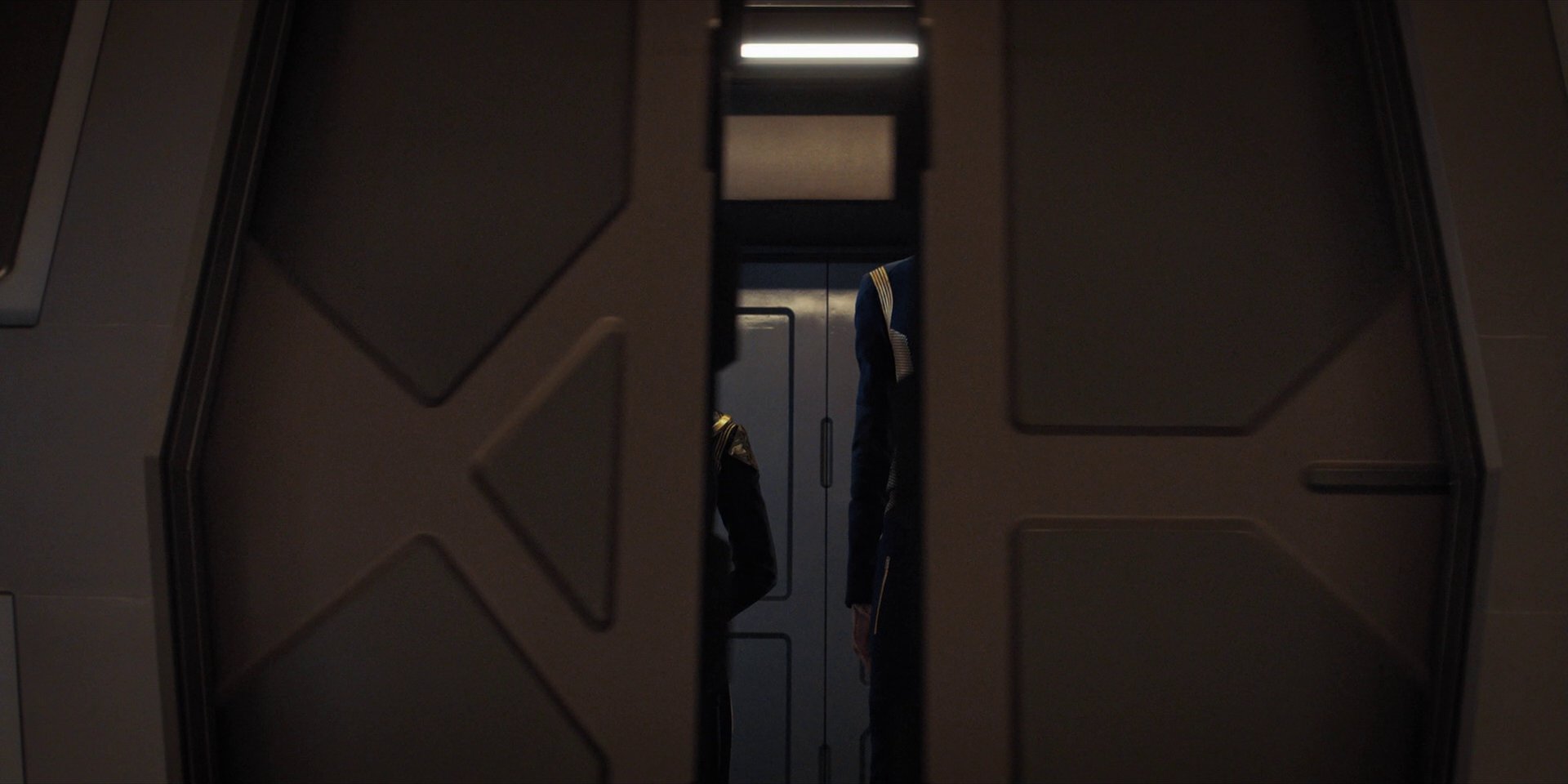 extant_StarTrekDiscovery_1x14-TheWarWithoutTheWarWithin_0361.jpg
