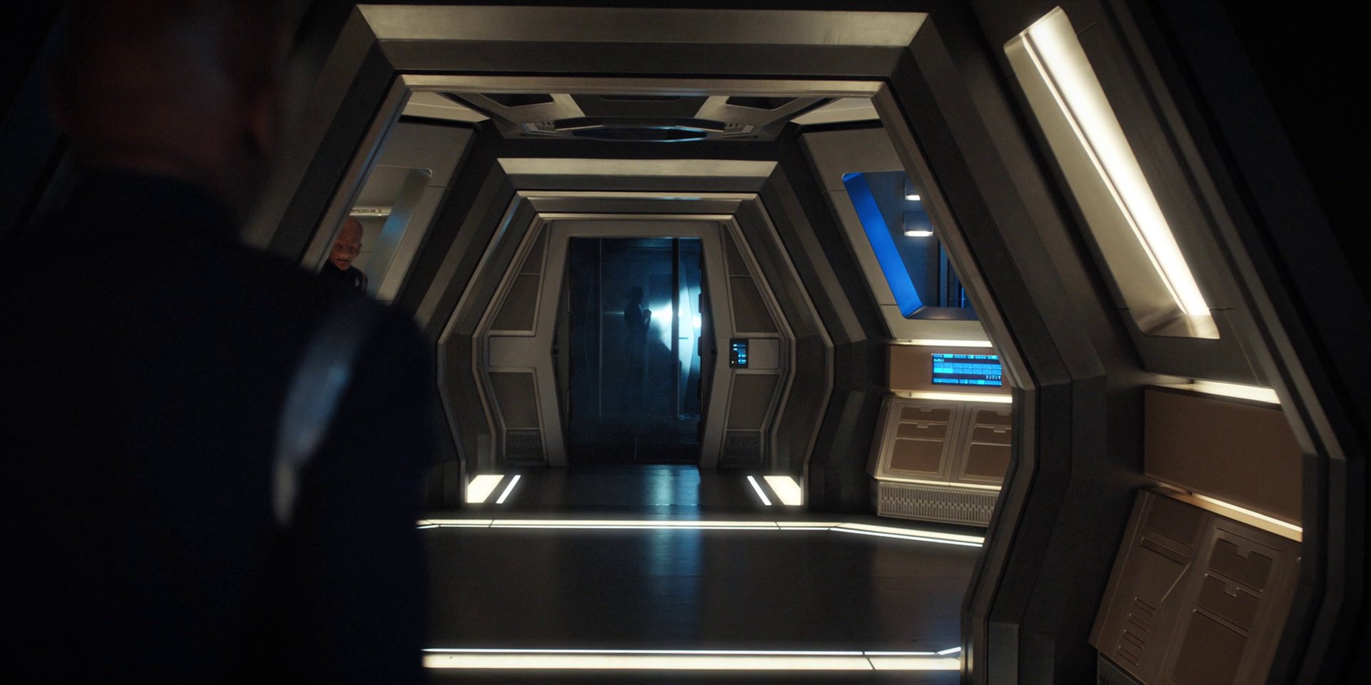 extant_StarTrekDiscovery_1x14-TheWarWithoutTheWarWithin_0509.jpg