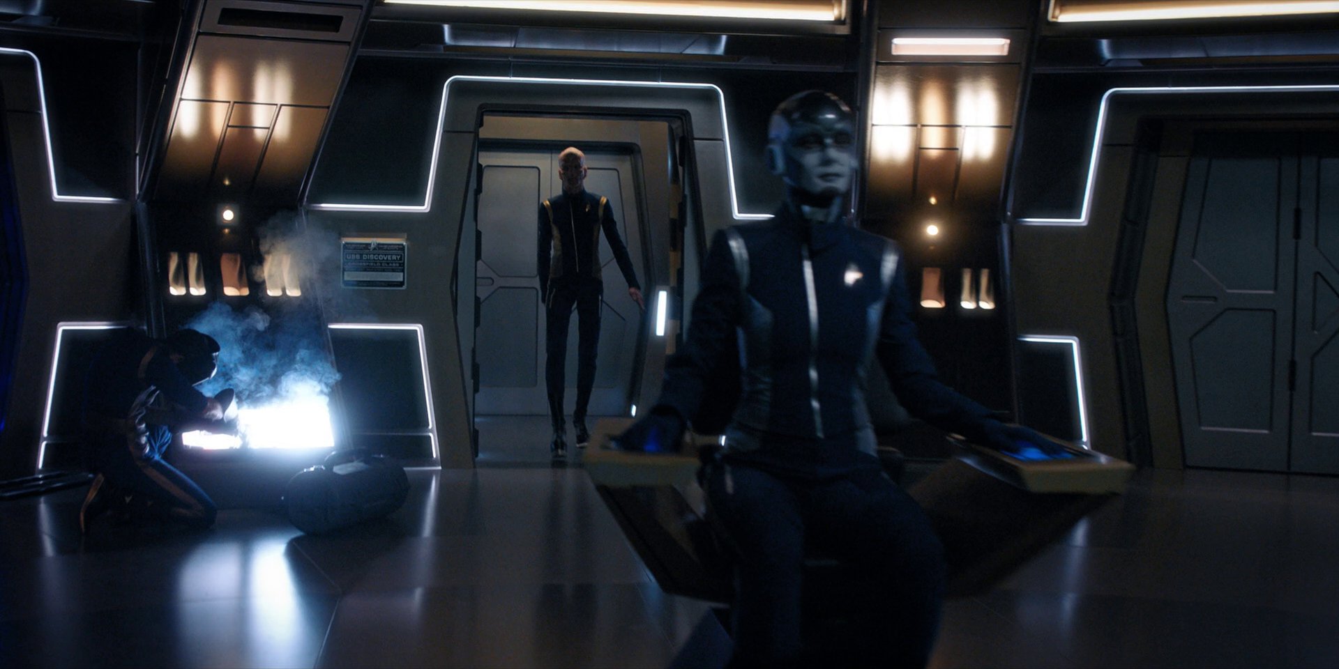 extant_StarTrekDiscovery_1x14-TheWarWithoutTheWarWithin_0888.jpg