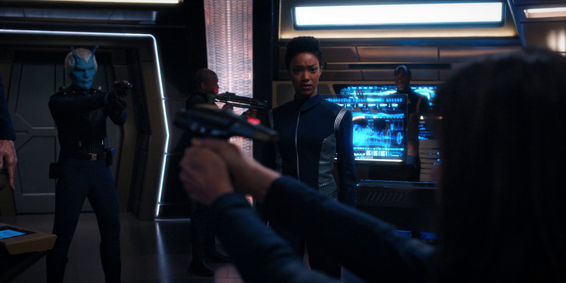 extant_StarTrekDiscovery_1x14-TheWarWithoutTheWarWithin_0978.jpg