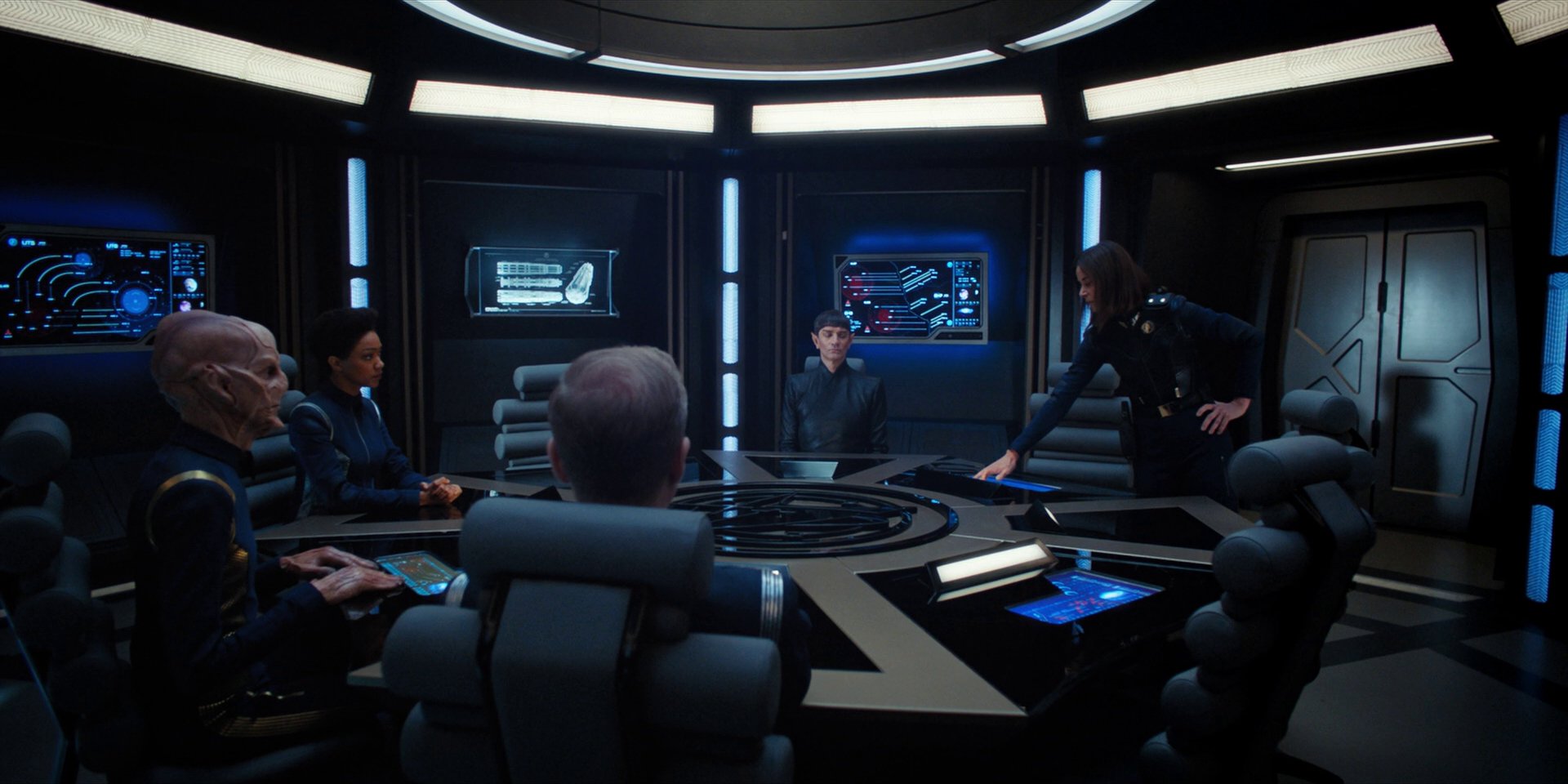 extant_StarTrekDiscovery_1x14-TheWarWithoutTheWarWithin_1346.jpg