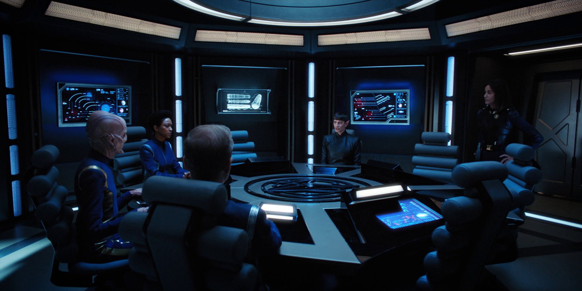extant_StarTrekDiscovery_1x14-TheWarWithoutTheWarWithin_1530.jpg