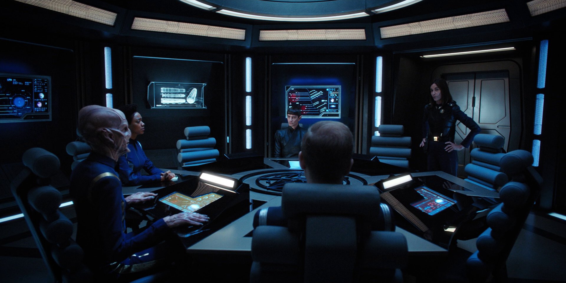 extant_StarTrekDiscovery_1x14-TheWarWithoutTheWarWithin_1561.jpg