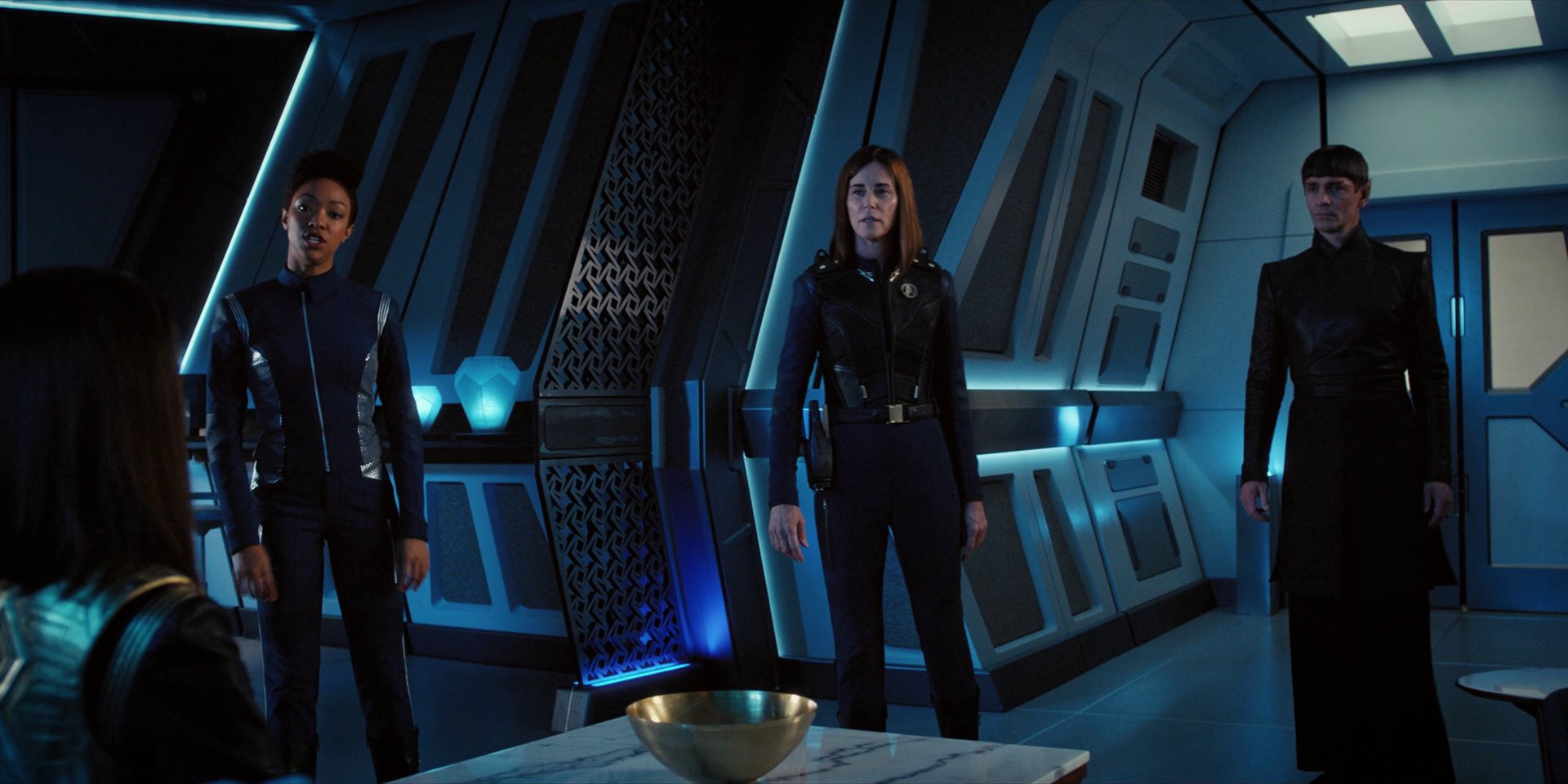 extant_StarTrekDiscovery_1x14-TheWarWithoutTheWarWithin_1732.jpg