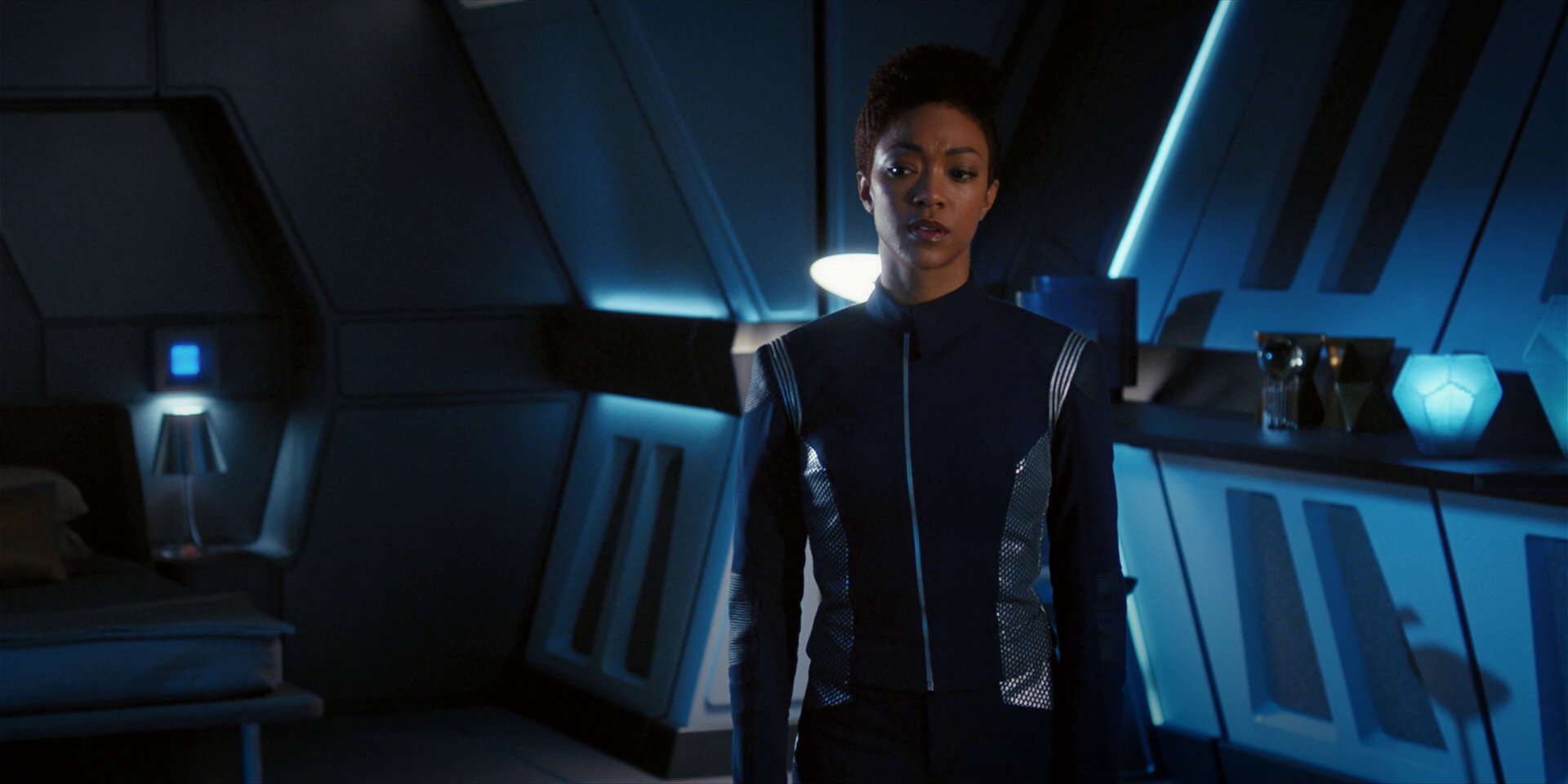 extant_StarTrekDiscovery_1x14-TheWarWithoutTheWarWithin_1931.jpg