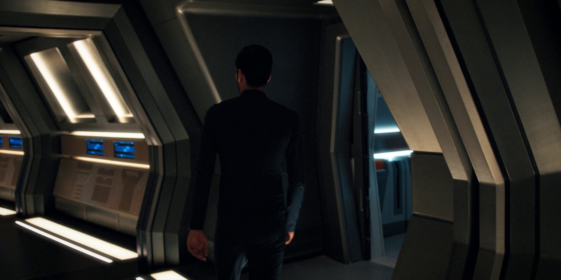extant_StarTrekDiscovery_1x14-TheWarWithoutTheWarWithin_2039.jpg