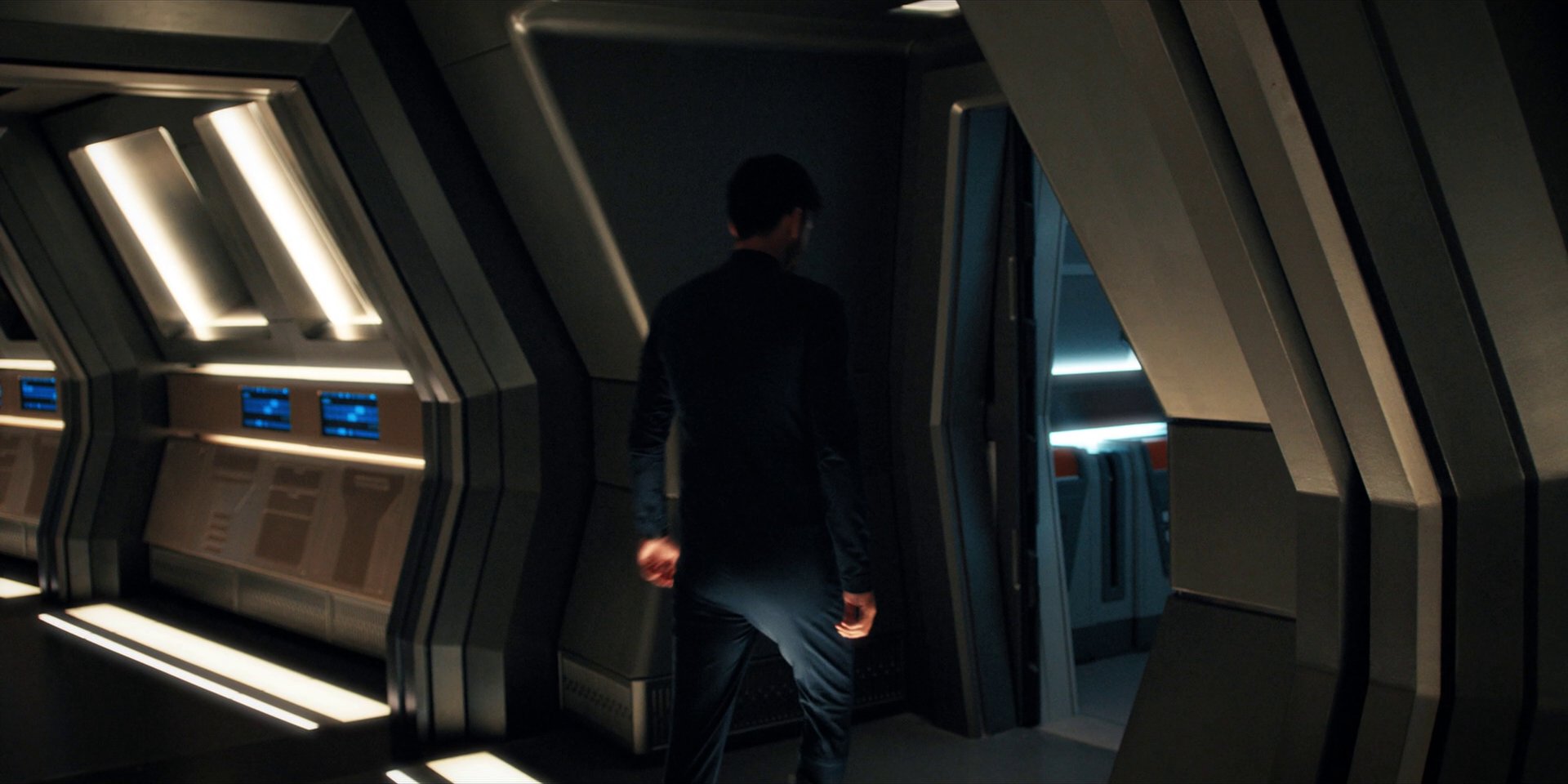 extant_StarTrekDiscovery_1x14-TheWarWithoutTheWarWithin_2040.jpg