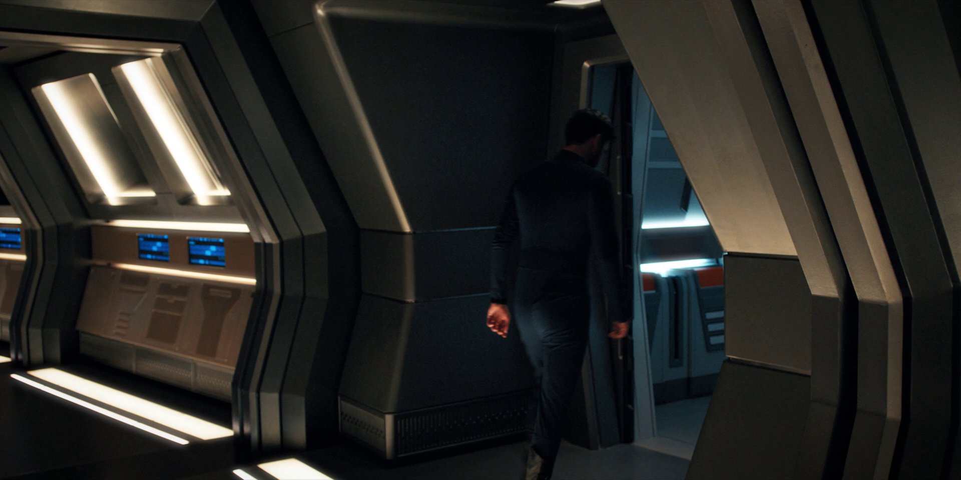 extant_StarTrekDiscovery_1x14-TheWarWithoutTheWarWithin_2041.jpg