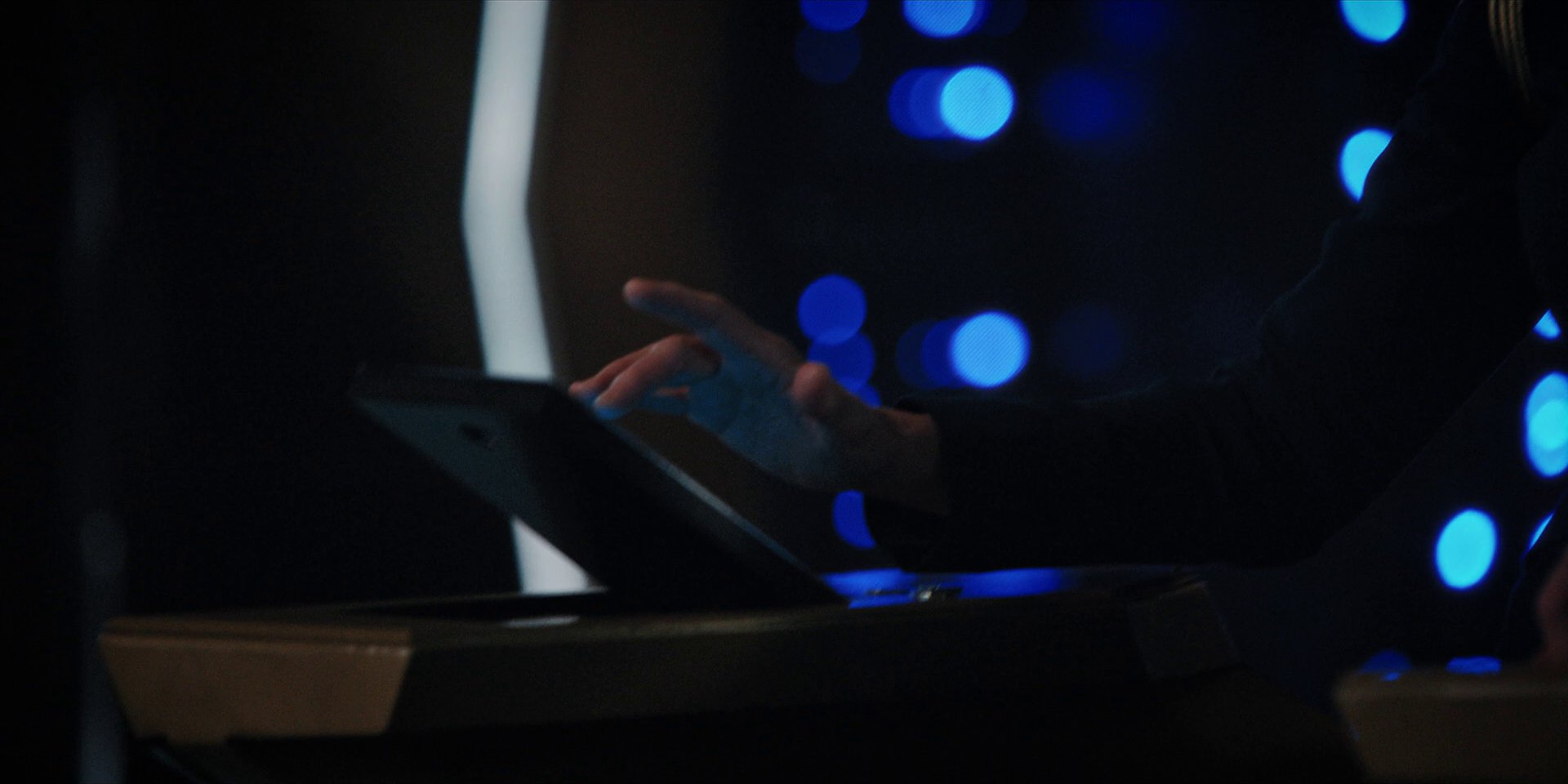 extant_StarTrekDiscovery_1x14-TheWarWithoutTheWarWithin_2246.jpg