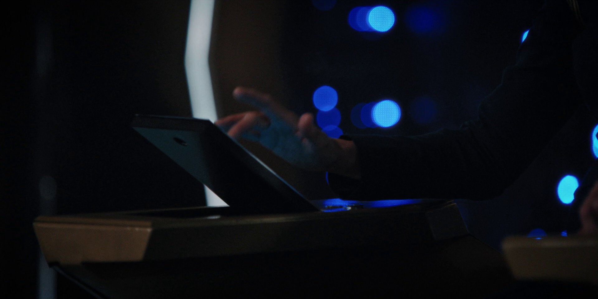 extant_StarTrekDiscovery_1x14-TheWarWithoutTheWarWithin_2247.jpg