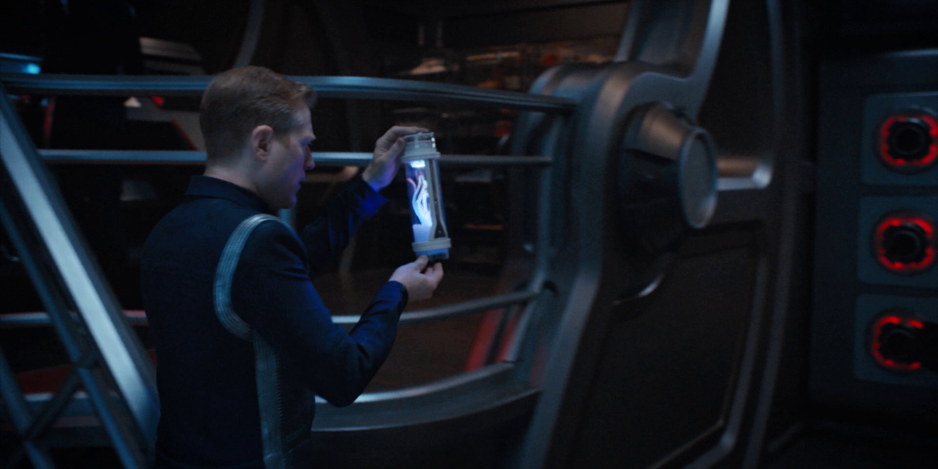 extant_StarTrekDiscovery_1x14-TheWarWithoutTheWarWithin_3329.jpg